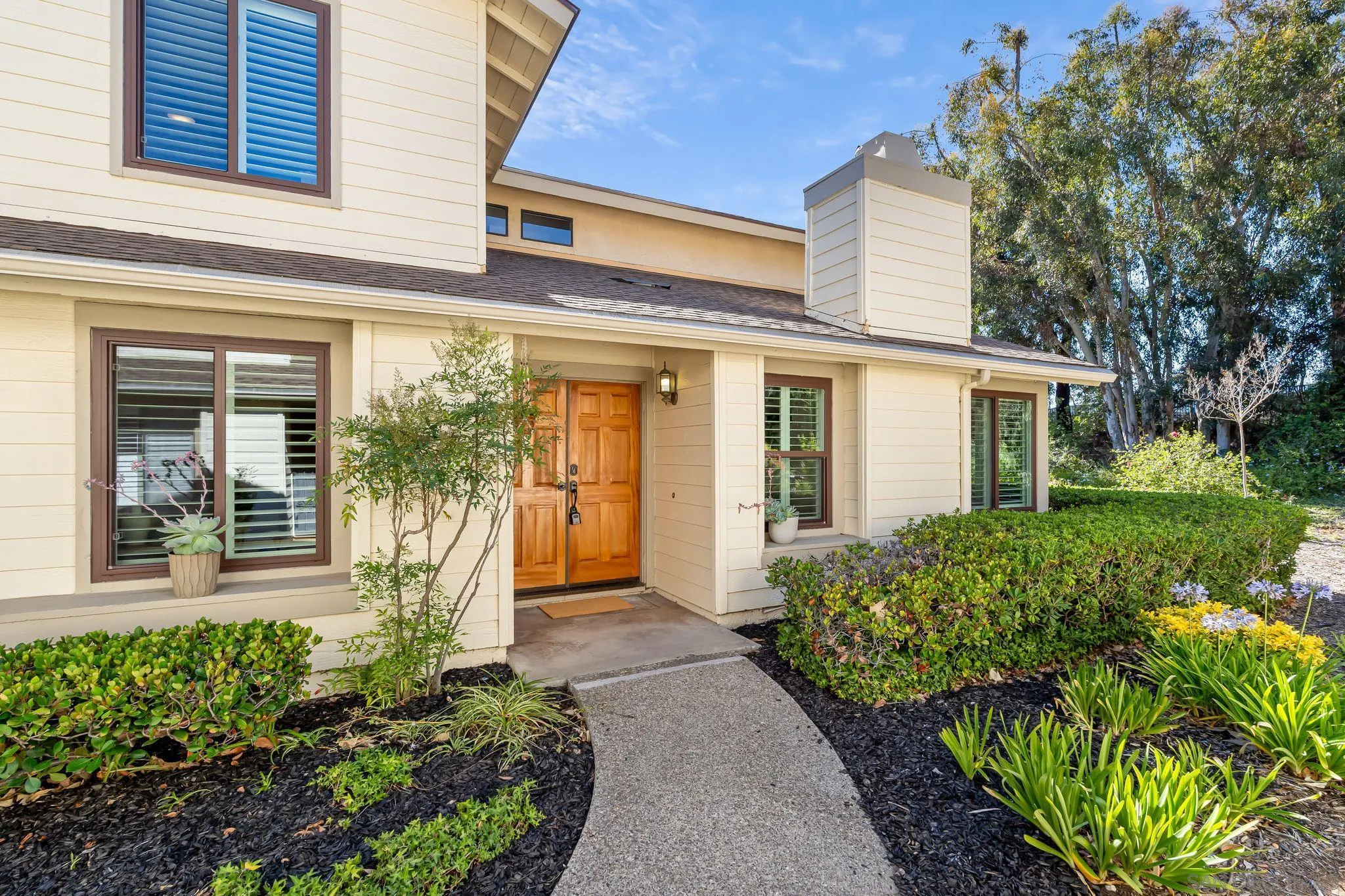MLS: 250034920 Condo For Sale