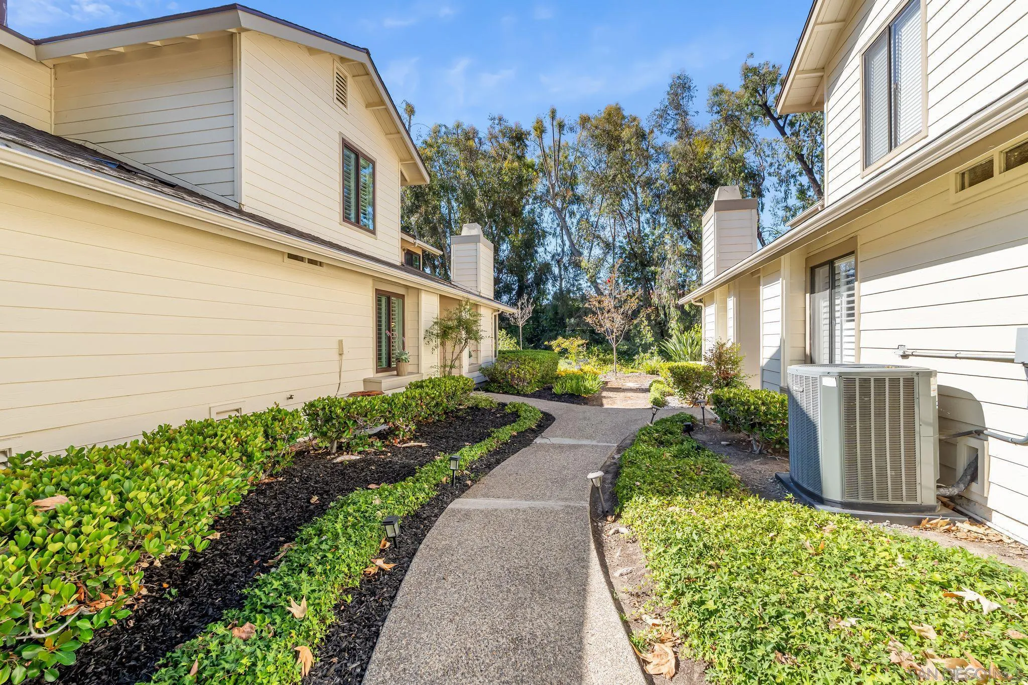 Photo #3: 250034920 Listing 