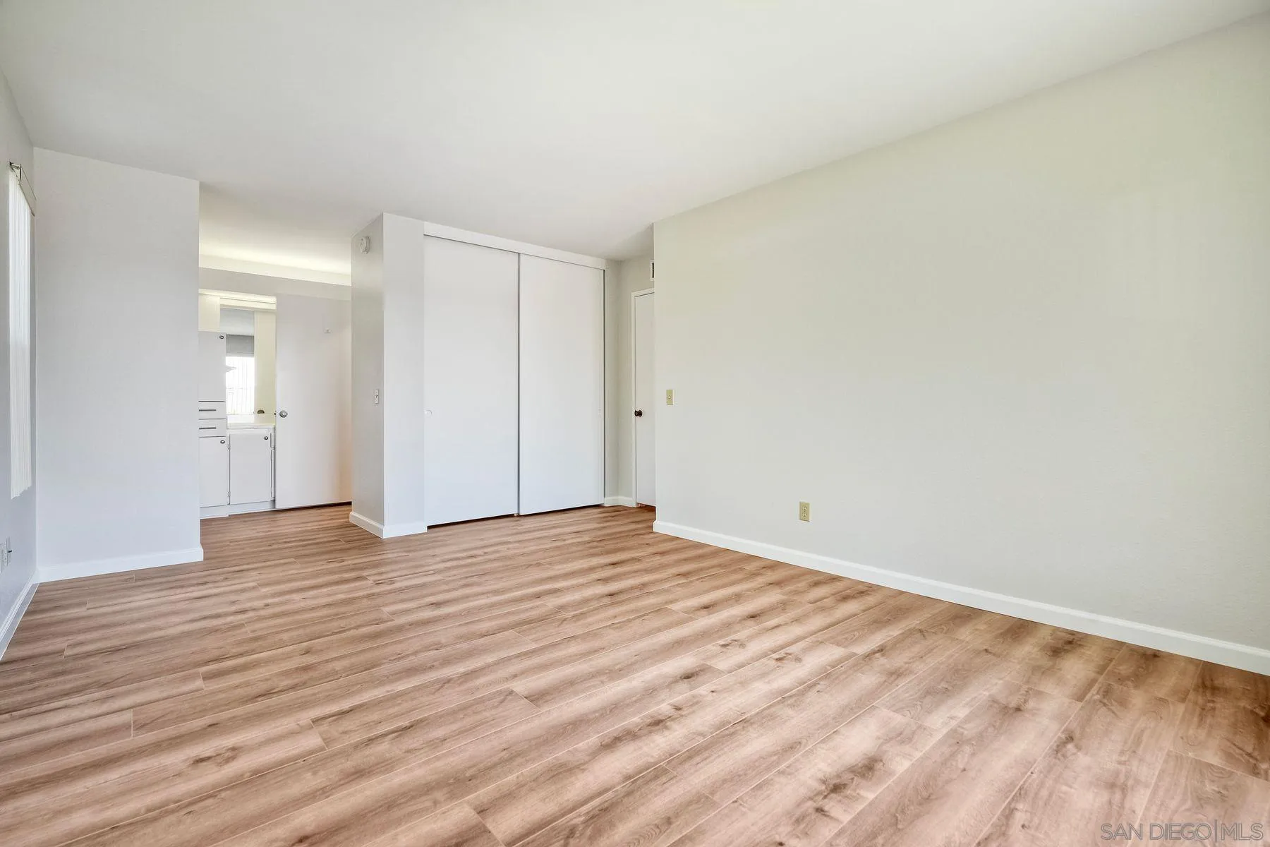 Photo #25: 250034924 Listing: Photo #25