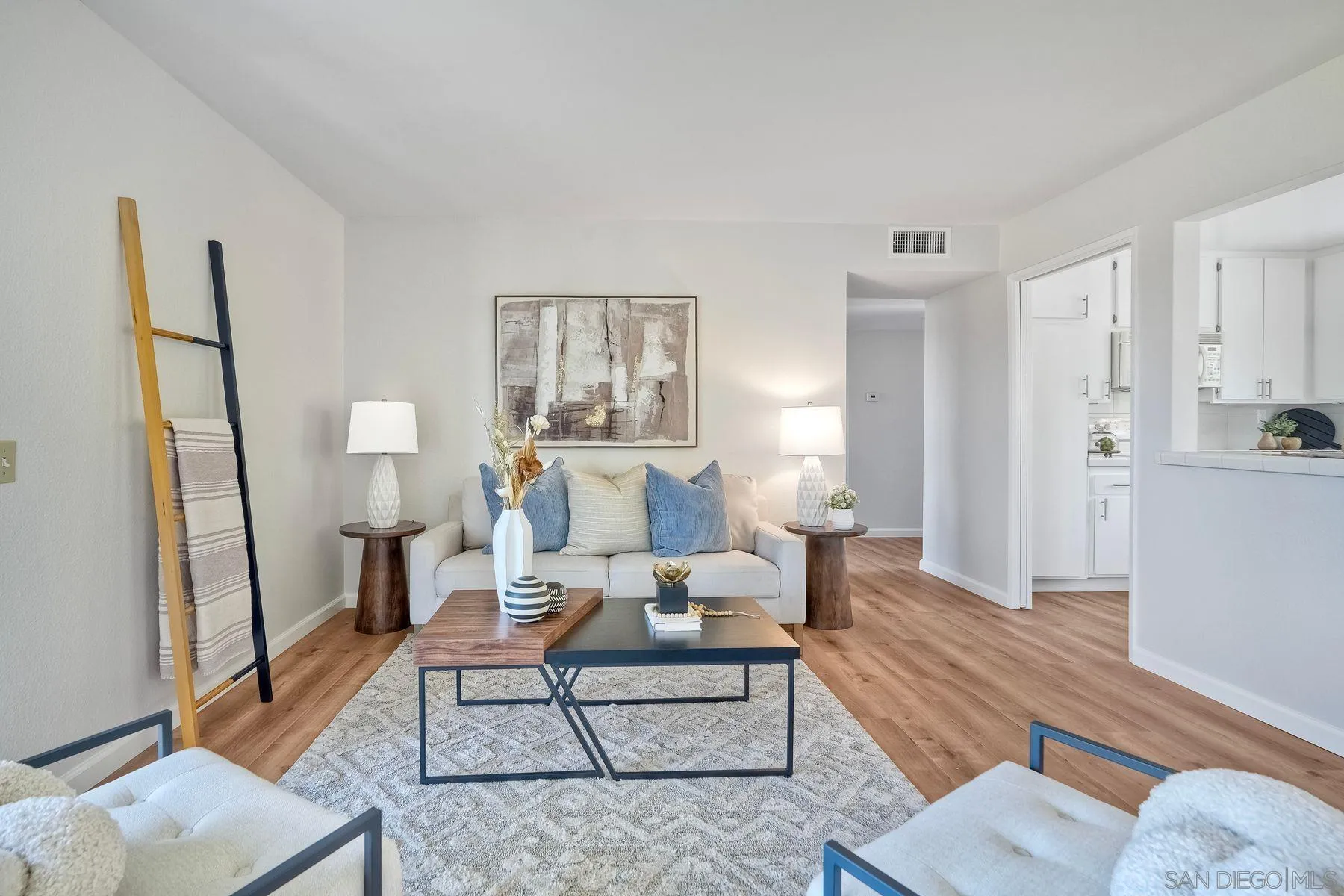 Photo #4: 250034924 Listing 