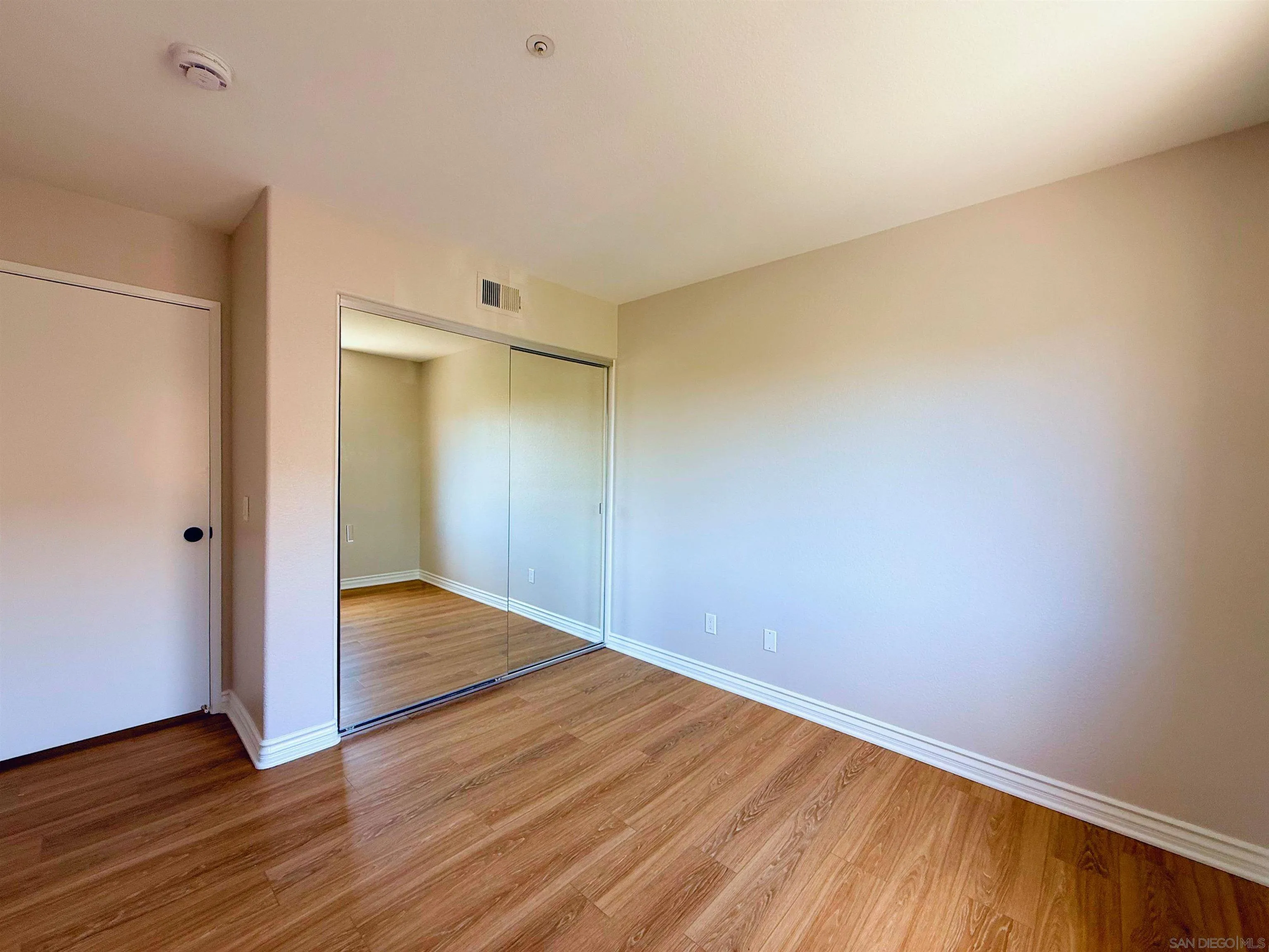 https://cdn.realtyfeed.com/cdn/127/250034925/6260d8e7bff8064c365e6975b83a76f1.webp