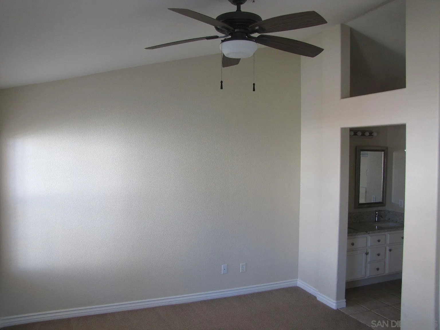 Photo #8: 250034925 Listing: Photo #8