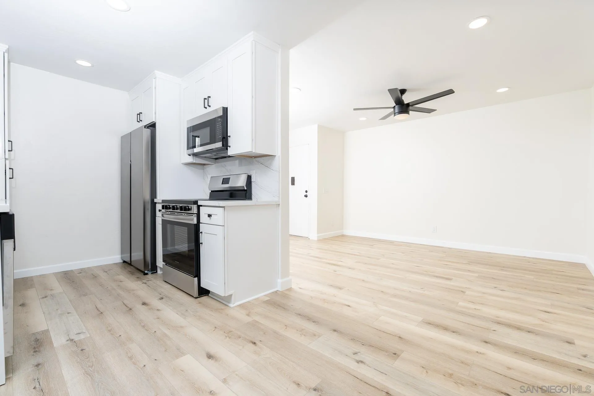 Photo #10: 250034926 Listing: Photo #10