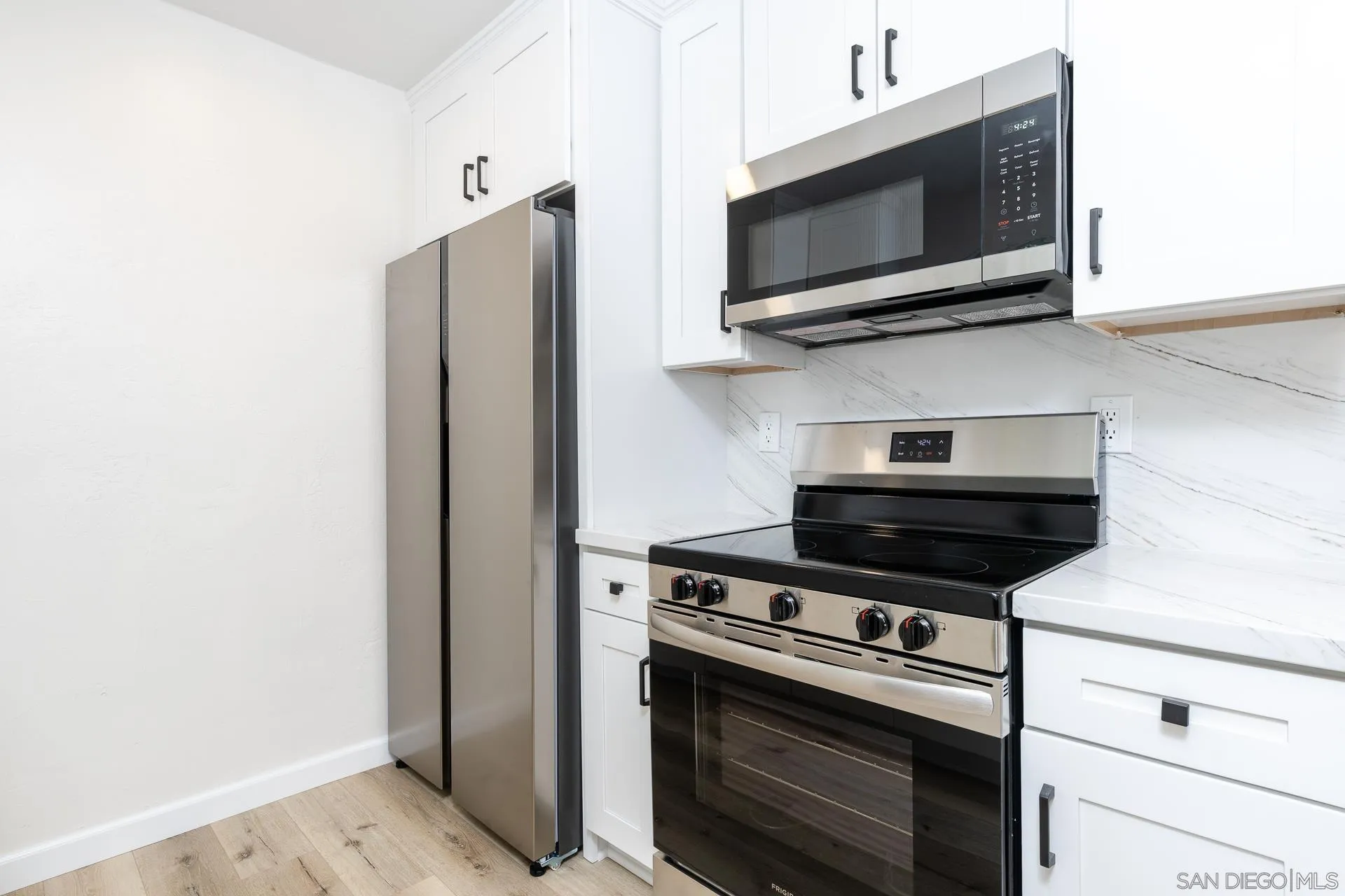 Photo #2: 250034926 Listing 