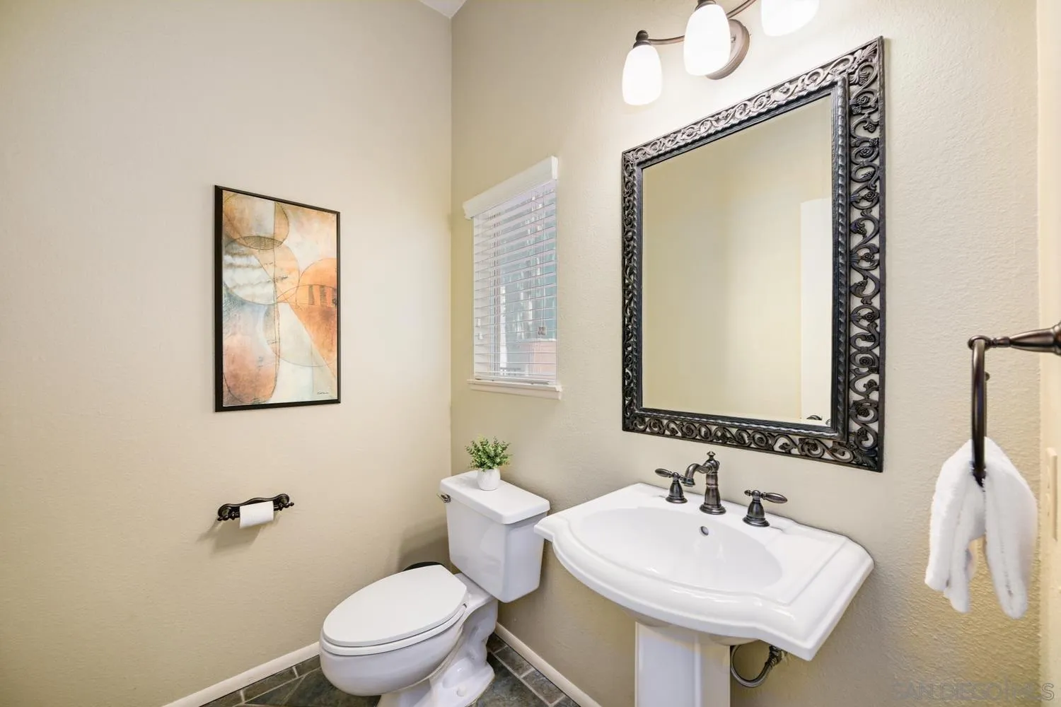 Photo #15: 250034927 Listing: Photo #15
