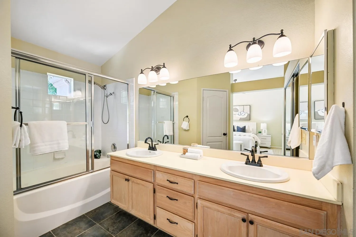 Photo #20: 250034927 Listing: Photo #20