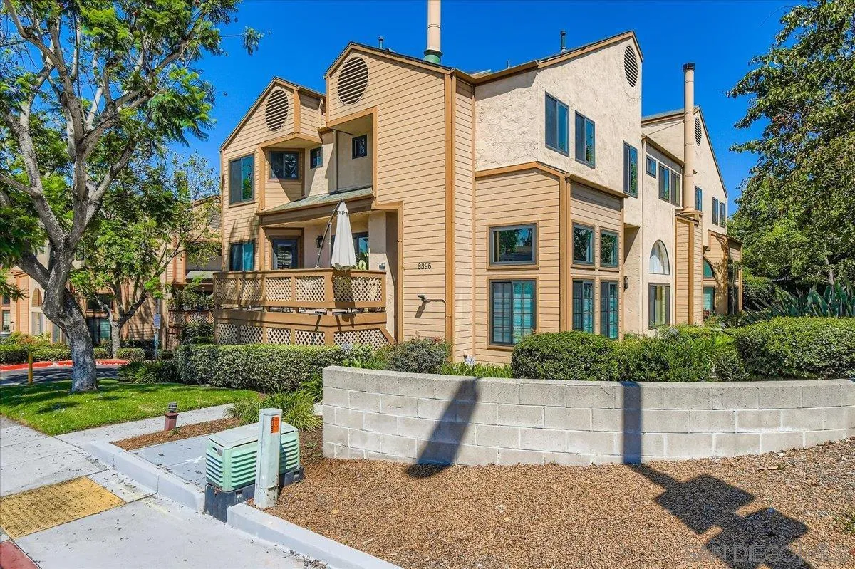 More Details about MLS # 250034930 : 8896 HIGHWOOD DRIVE UNIT A