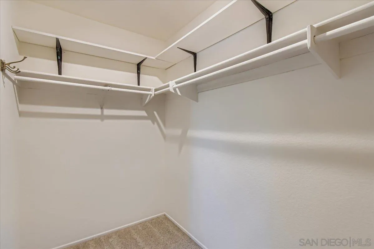 Photo #25: 250034930 Listing: Photo #25