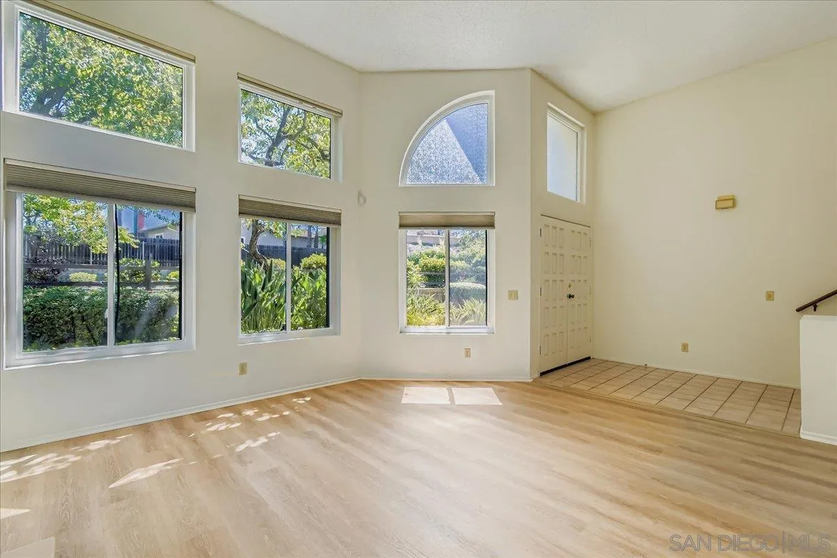 Photo #6: 250034930 Listing 