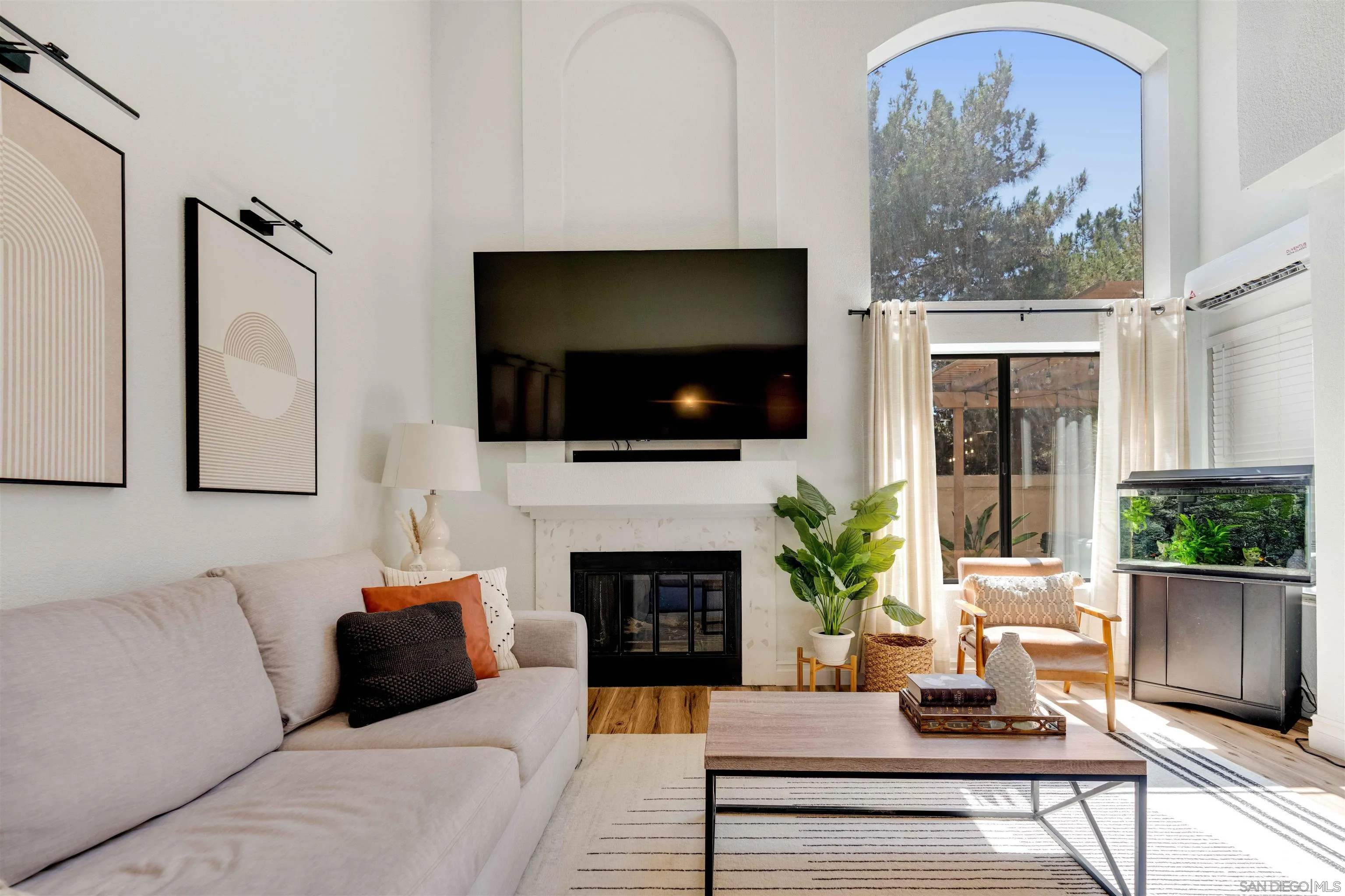 Photo #10: 250034933 Listing: Photo #10