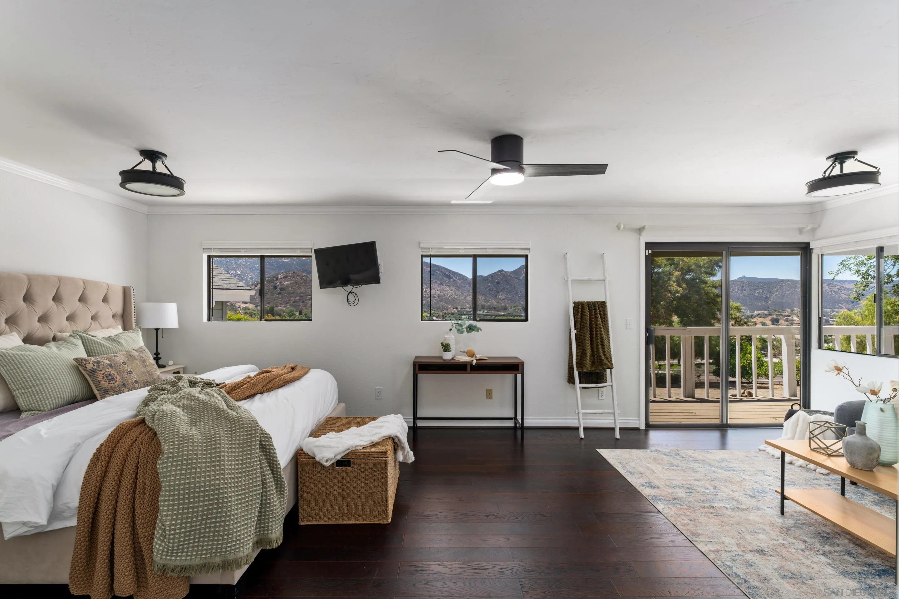 https://cdn.realtyfeed.com/cdn/127/250034940/04670245da21d6c57e70c69ced8349c9.webp