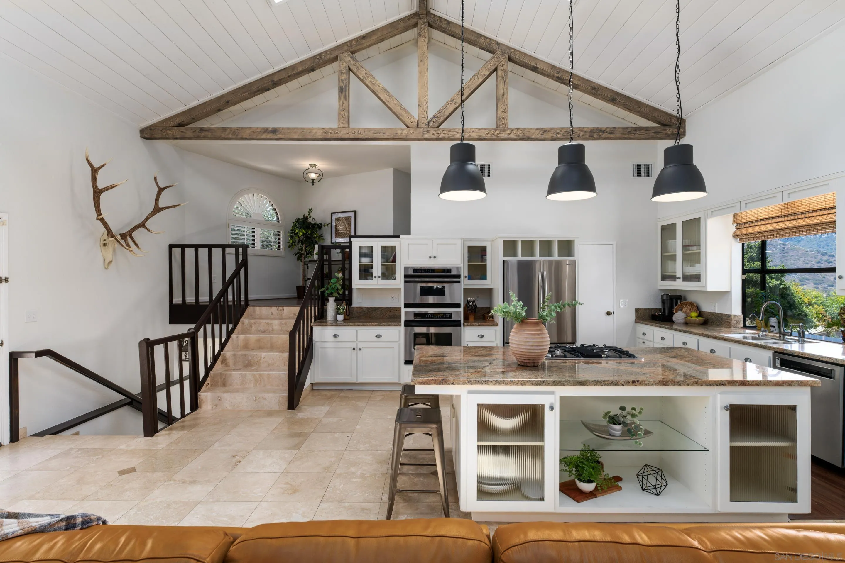 https://cdn.realtyfeed.com/cdn/127/250034940/1f48cb7cc45ba832ae87749df79f9035.webp
