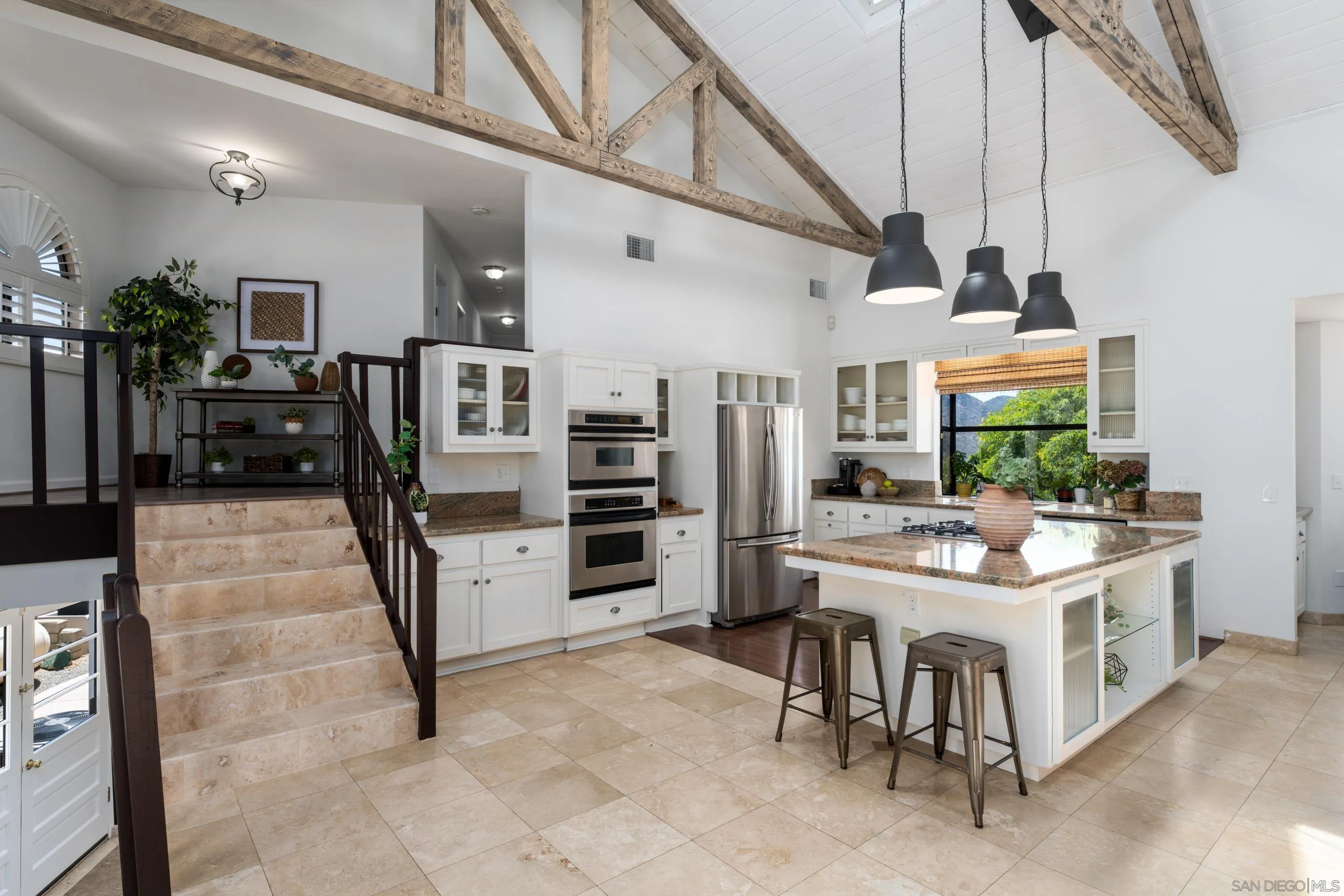 https://cdn.realtyfeed.com/cdn/127/250034940/2179746395c9bfde5a67a80501a7938b.webp