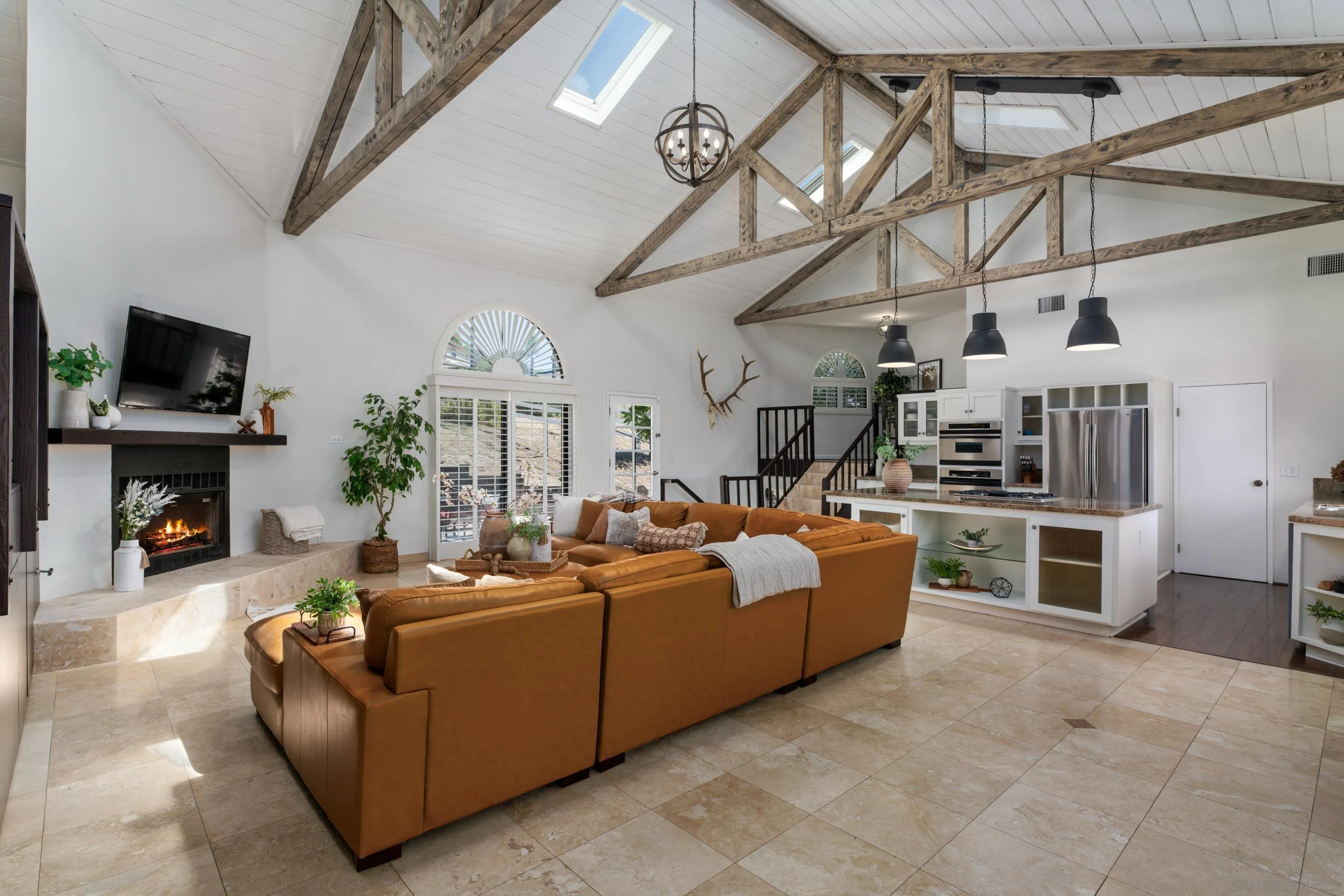 https://cdn.realtyfeed.com/cdn/127/250034940/a0a773c3d6640e4cab33ba9f620928dc.webp
