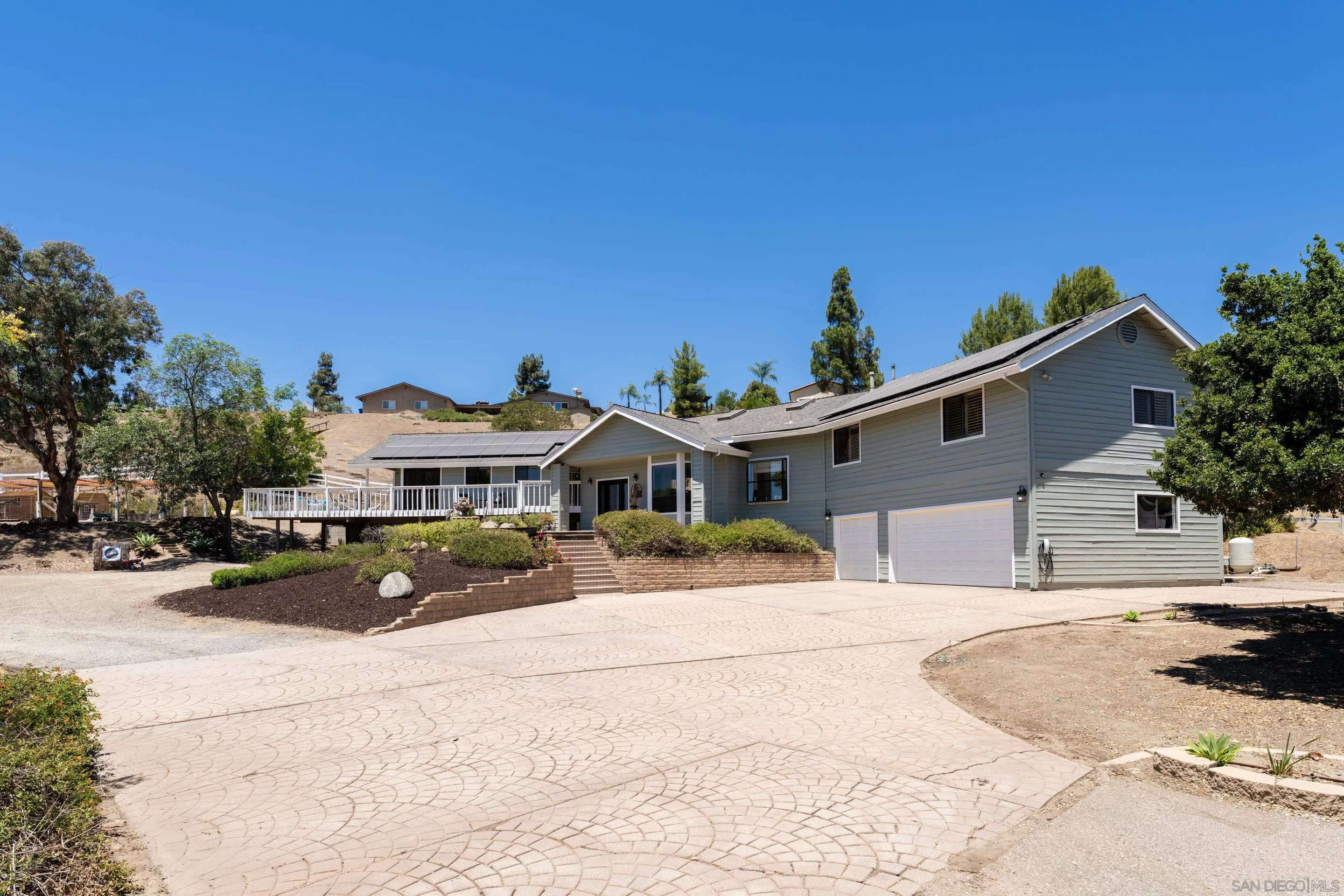 https://cdn.realtyfeed.com/cdn/127/250034940/b028b06235f116c9ac70403e466b38bf.webp