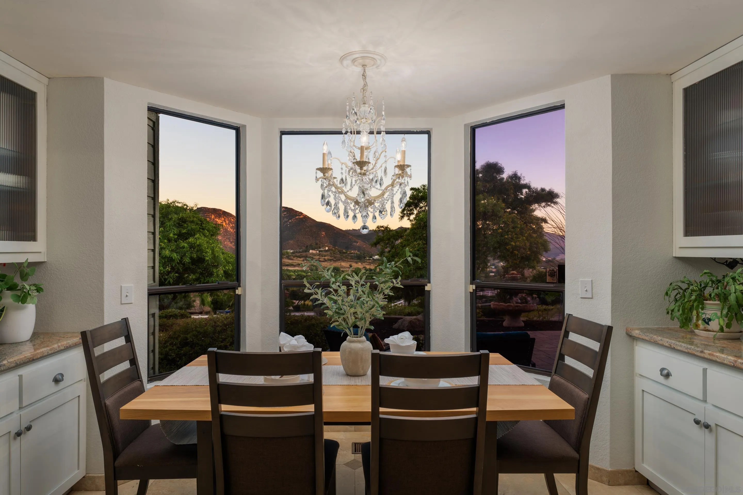 https://cdn.realtyfeed.com/cdn/127/250034940/ce9720c4bab5758a2b2b0e2aaffff909.webp