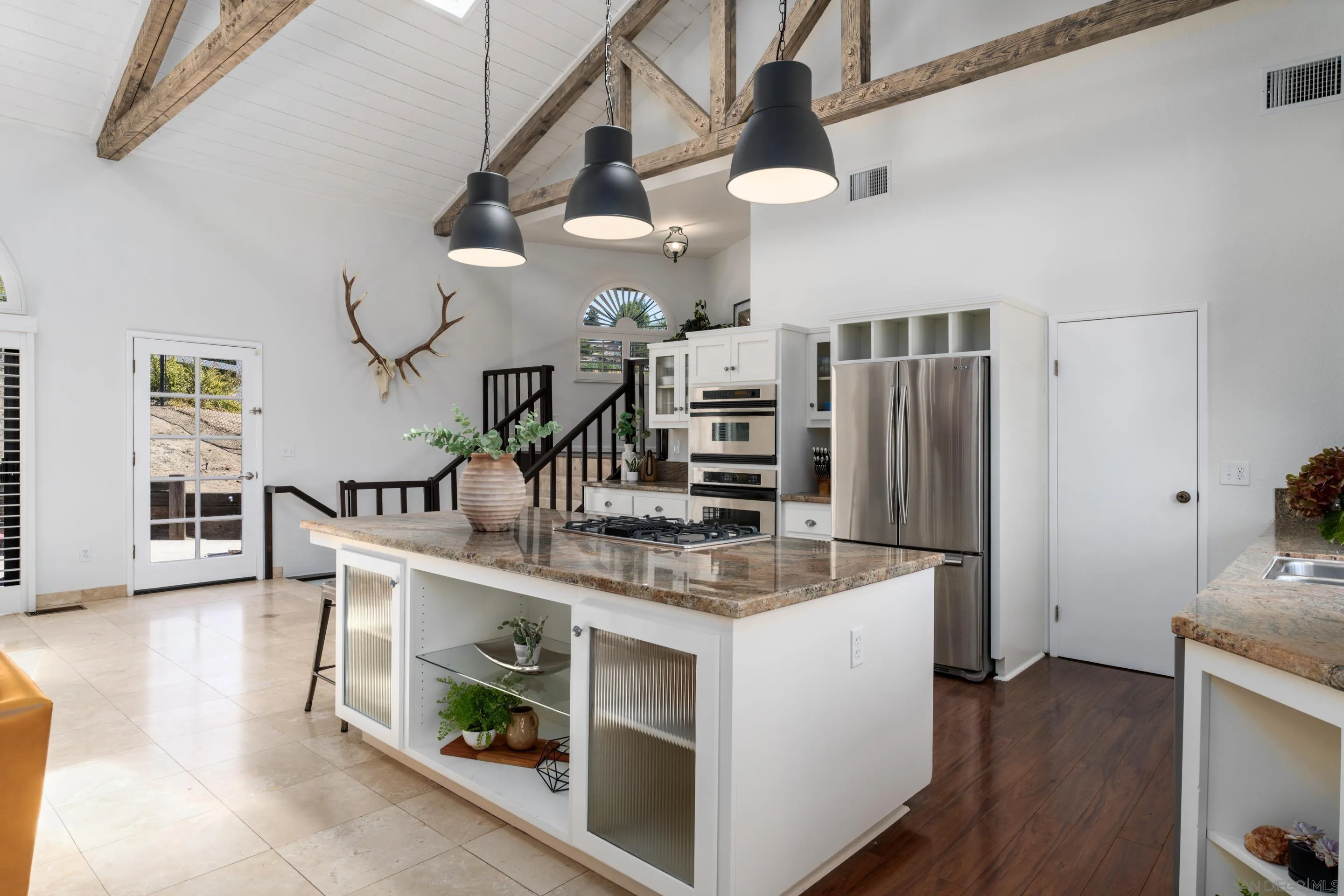 https://cdn.realtyfeed.com/cdn/127/250034940/dd7f5850d8ca54463d6509cbfa8827d9.webp