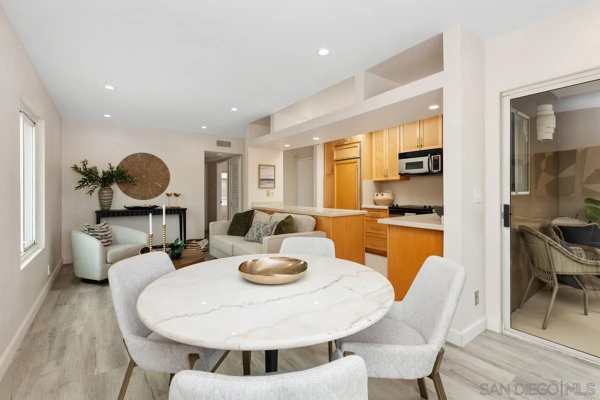 Photo #4: 250034943 Listing 
