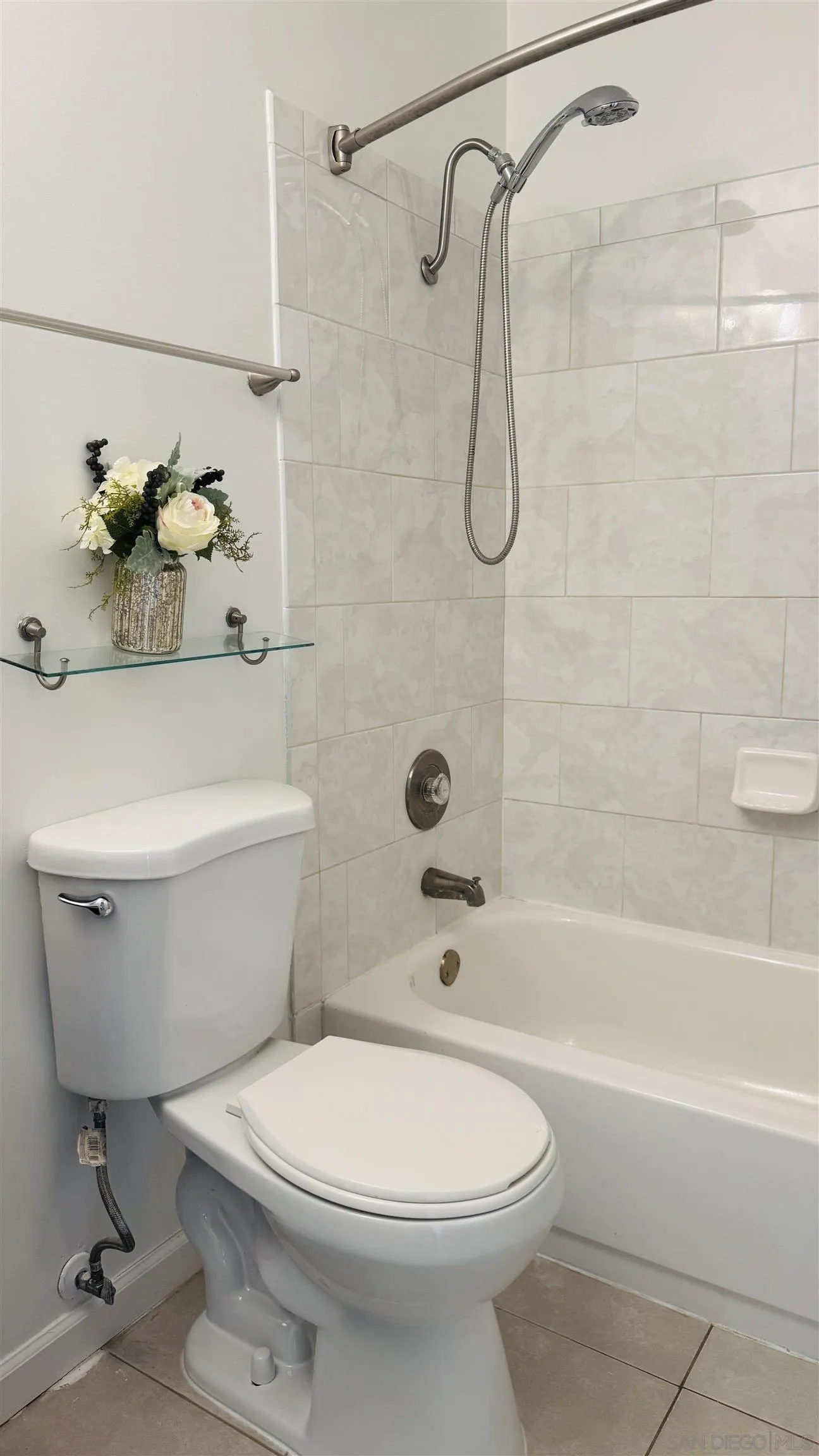 Photo #12: 250034946 Listing: Photo #12