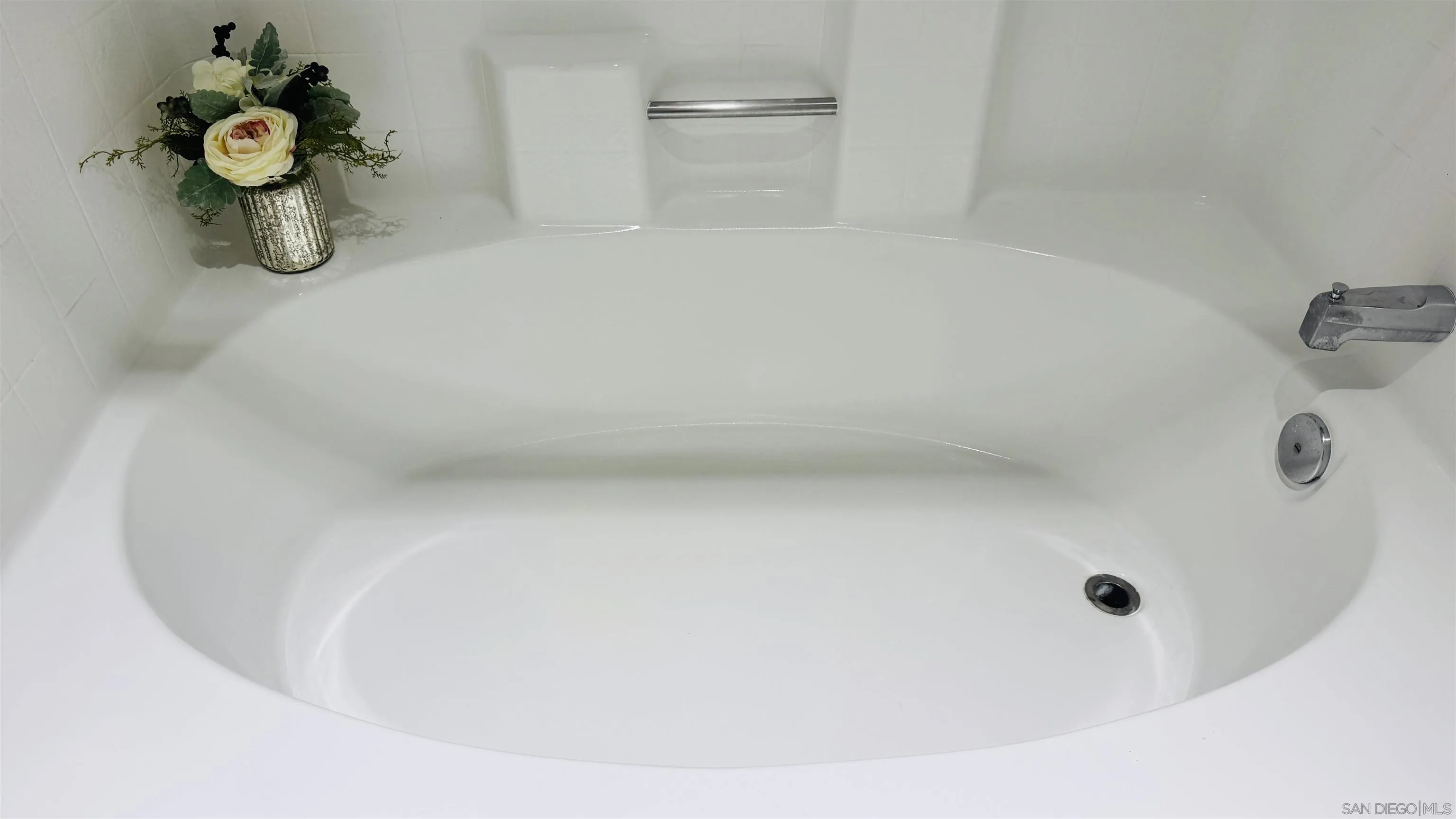 Photo #9: 250034946 Listing: Photo #9