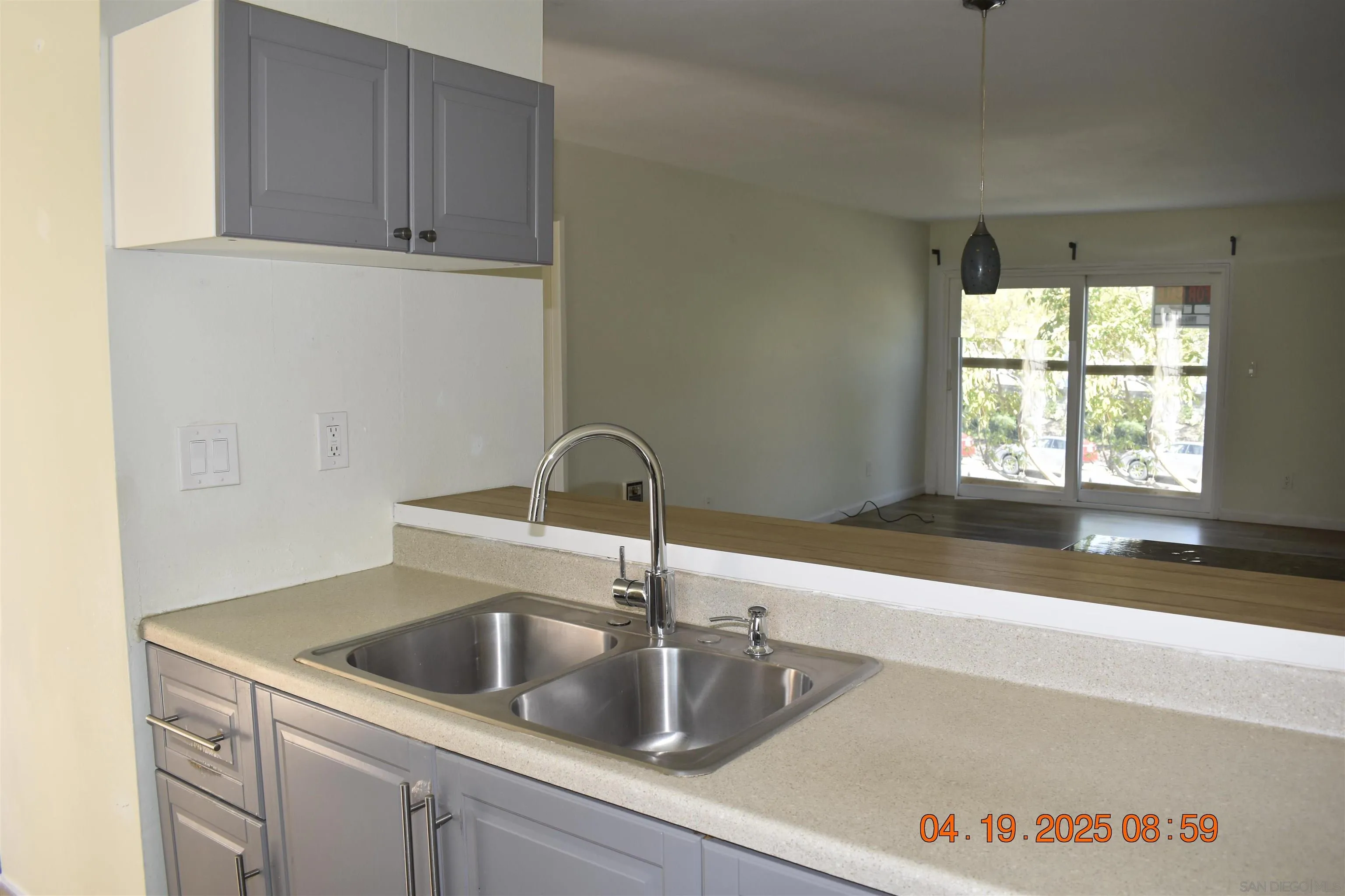 Photo #5: 250034948 Listing 