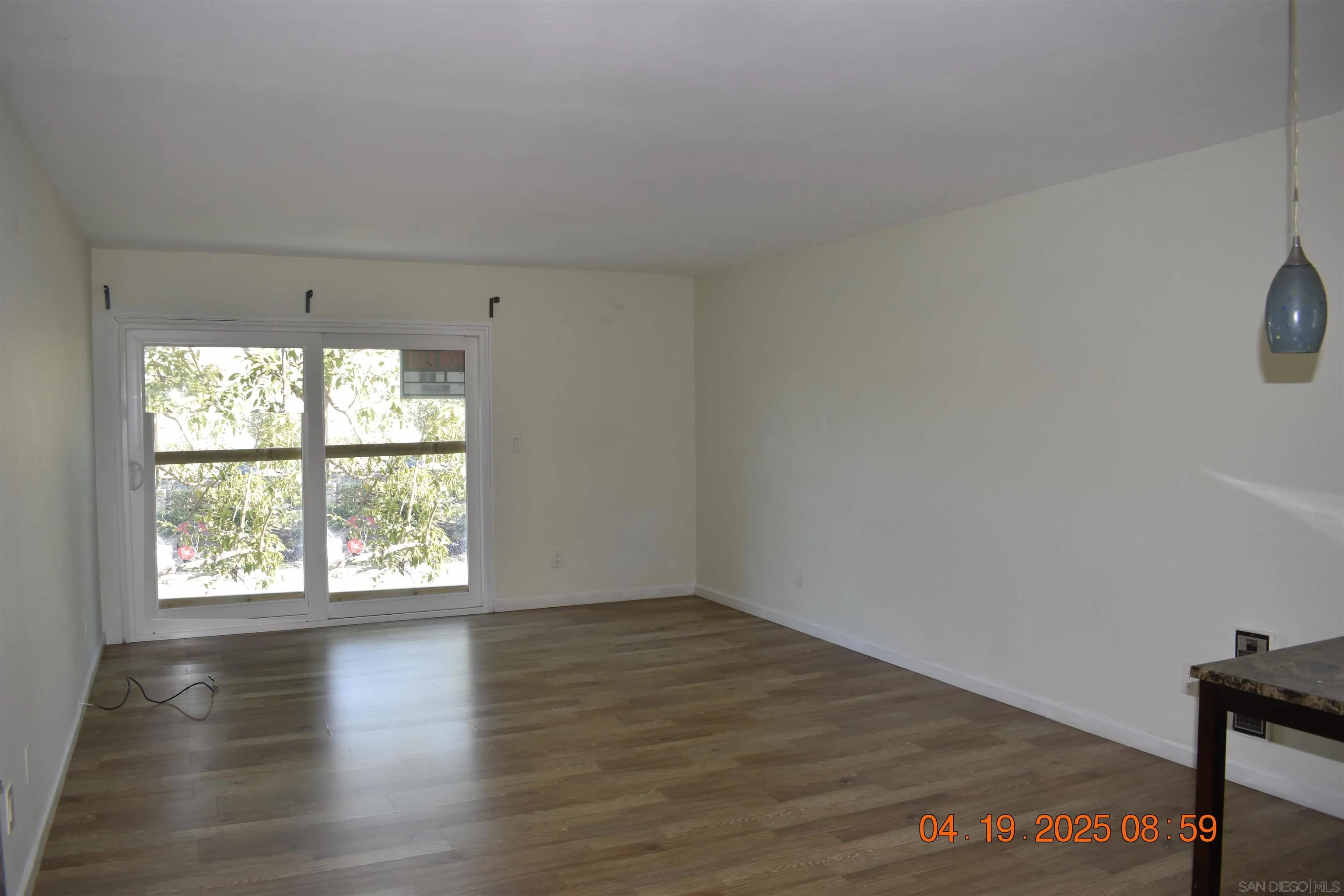 Photo #2: 250034948 Listing 