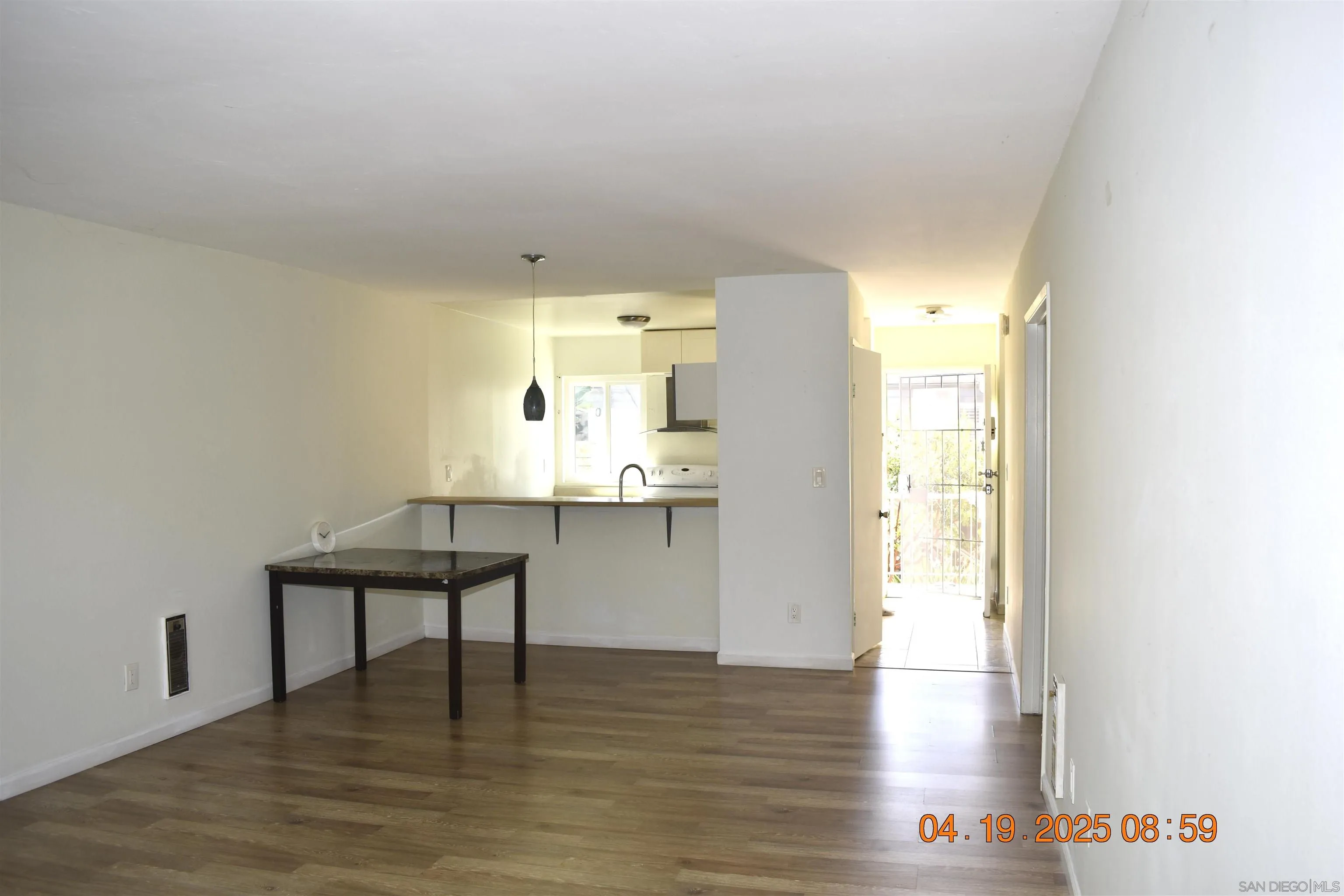 Photo #3: 250034948 Listing 