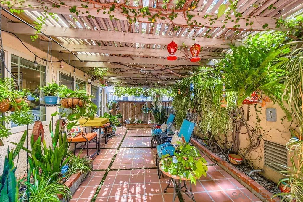 https://cdn.realtyfeed.com/cdn/127/250034955/18dcf67dfb42b48183f8e4d53896e73d.webp