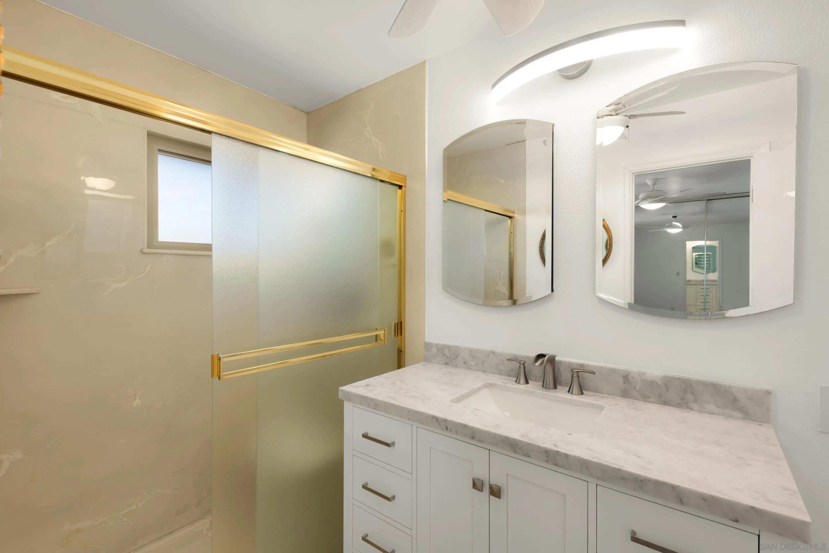 https://cdn.realtyfeed.com/cdn/127/250034957/81245661856e42b6ccd277e89a43a51c.webp