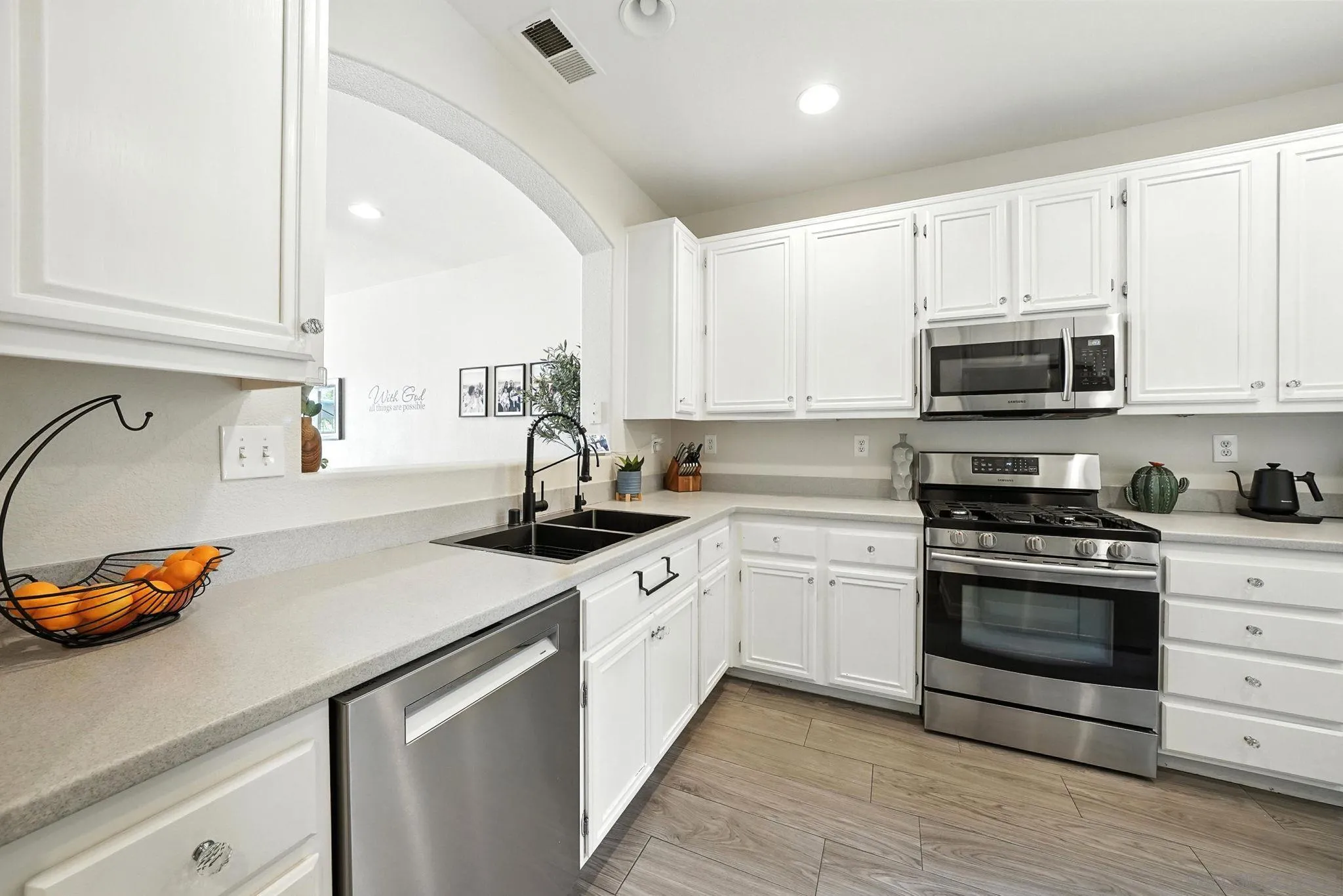 Photo #4: 250034970 Listing 