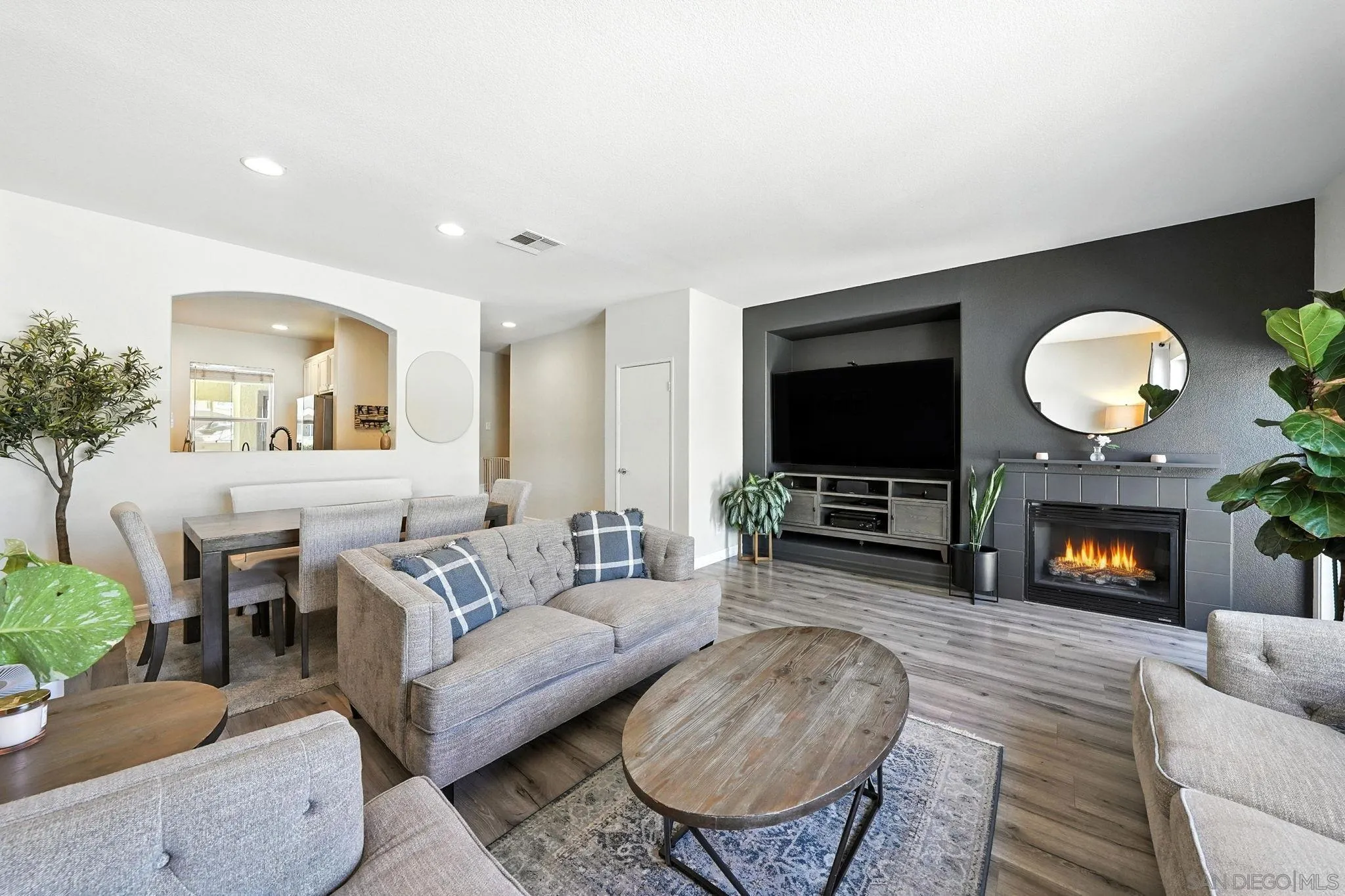 More Details about MLS # 250034970 : 1227 CABEZAS COVE UNIT 4