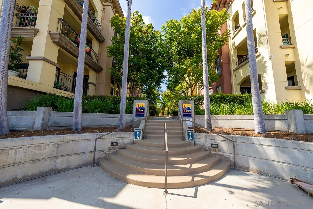 Photo #5: 250034977 Listing 