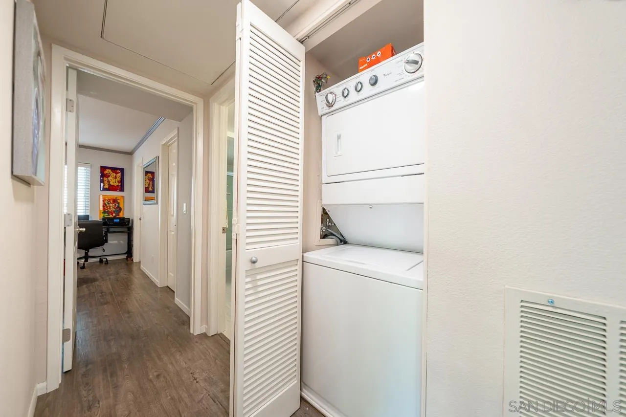 Photo #25: 250034977 Listing: Photo #25
