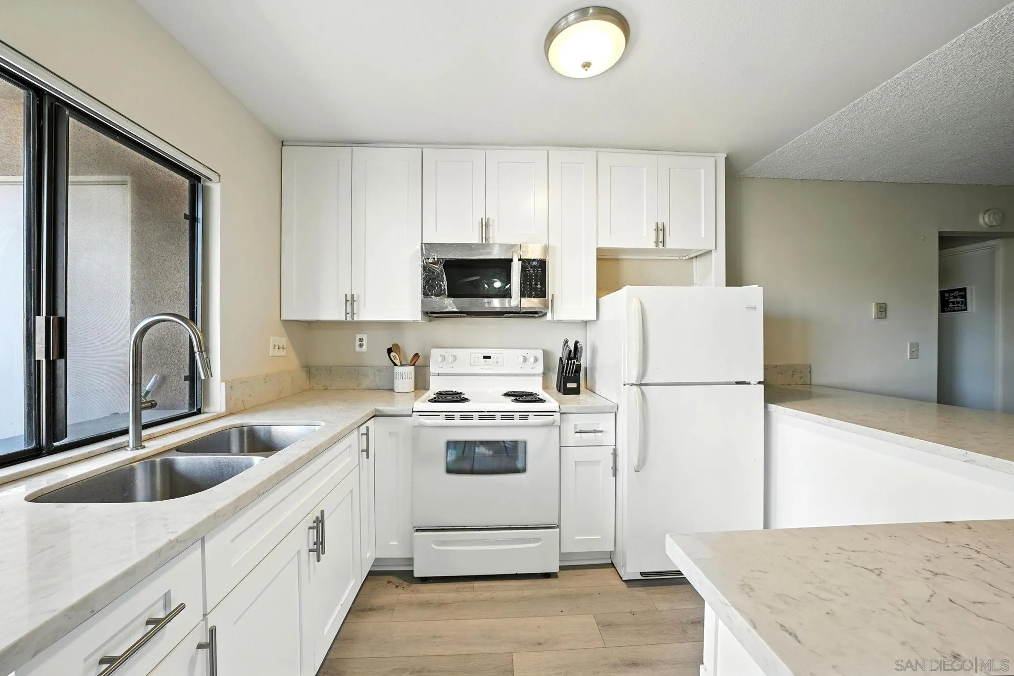 Photo #6: 250034979 Listing 