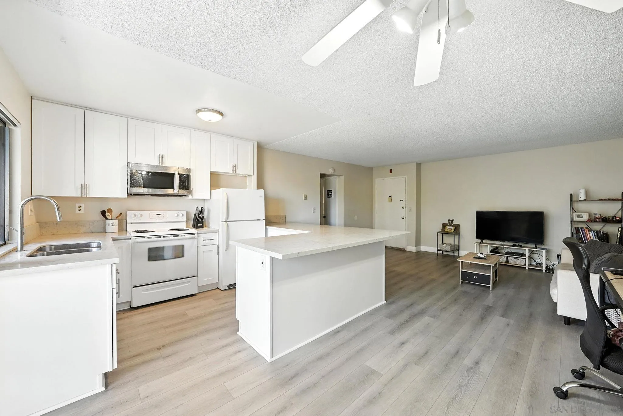Photo #9: 250034979 Listing: Photo #9