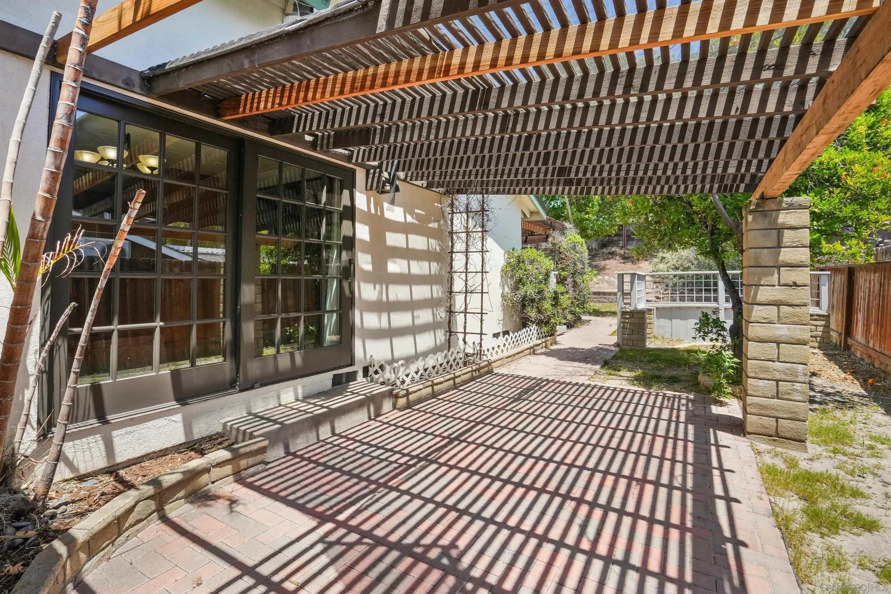 https://cdn.realtyfeed.com/cdn/127/250034981/9edc4beba3d69bcb4fcebc75bc75ca91.webp