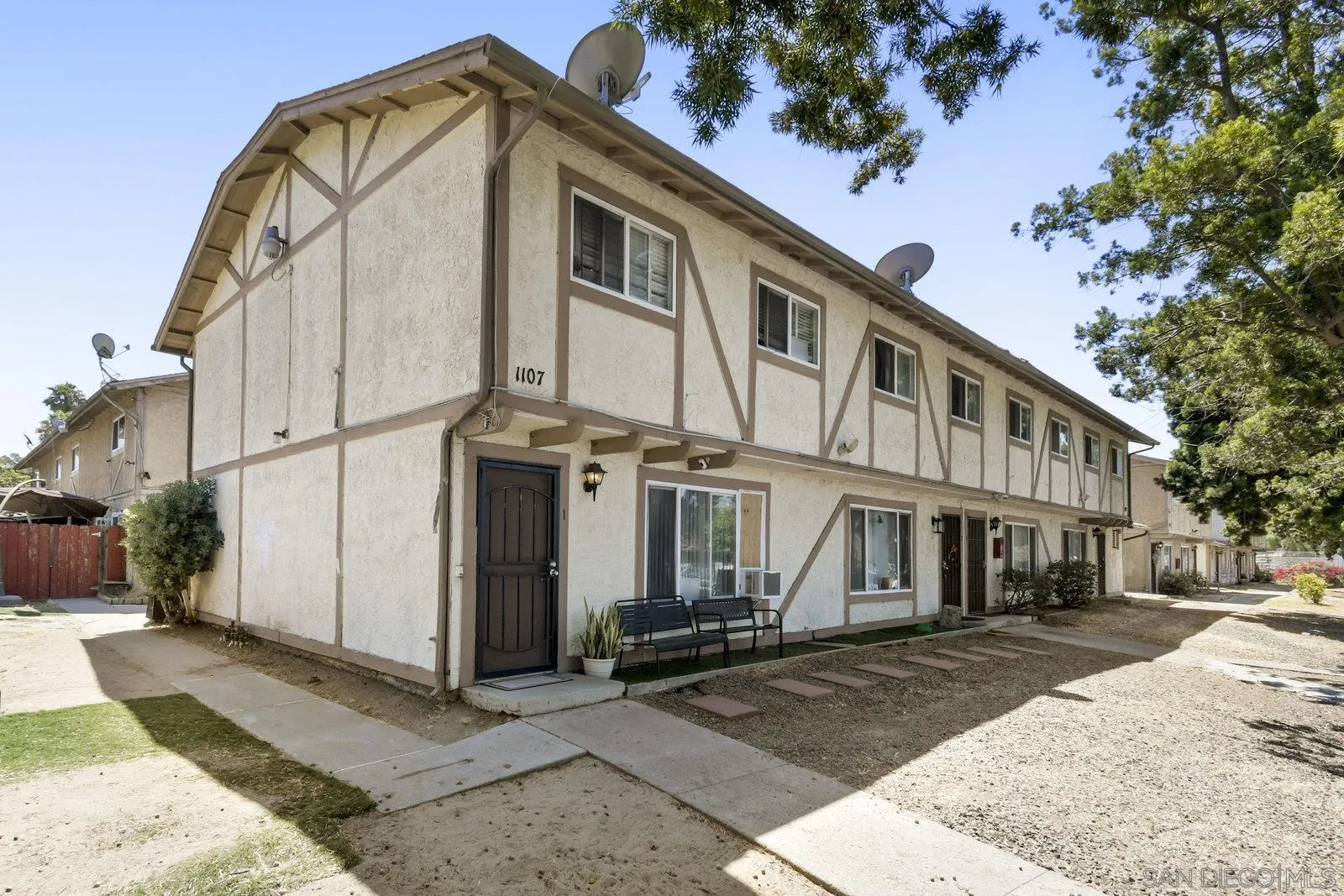 Photo #3: 250034982 Listing 