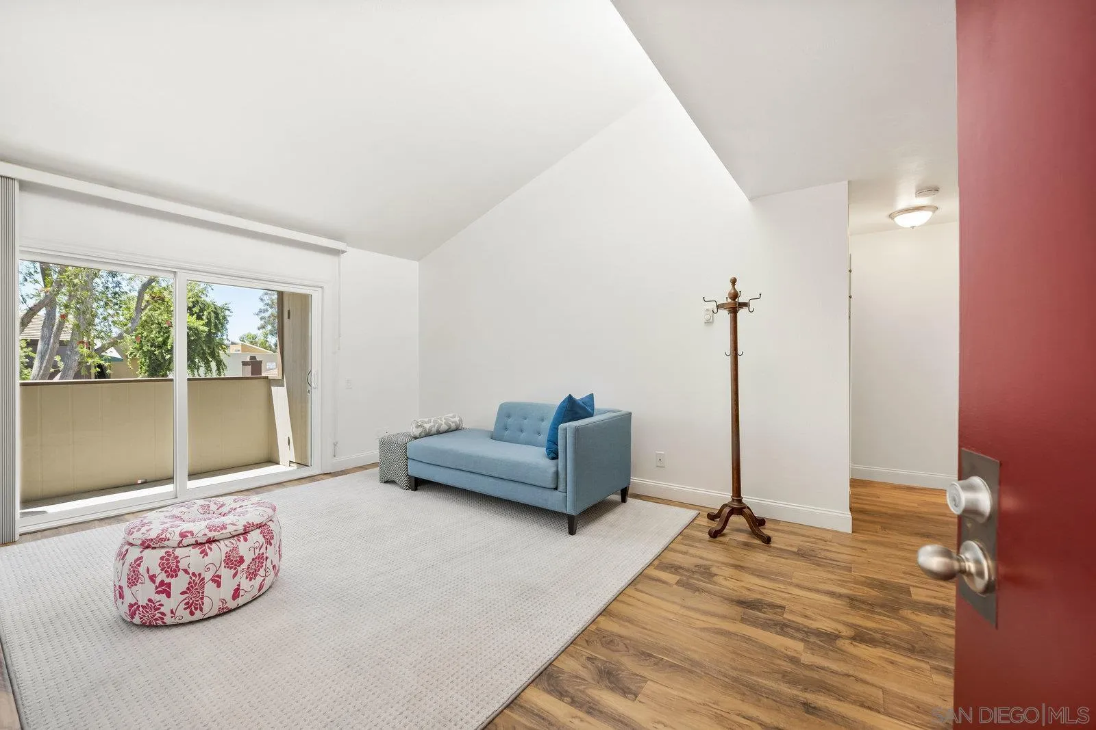 Photo #3: 250034989 Listing 