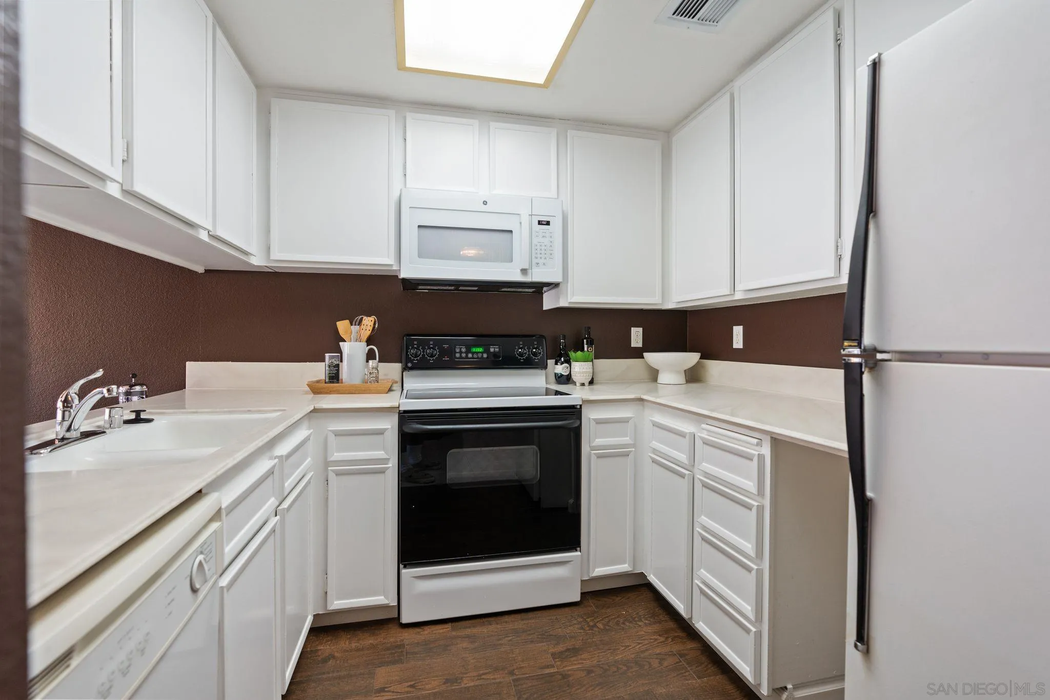Photo #12: 250035007 Listing: Photo #12