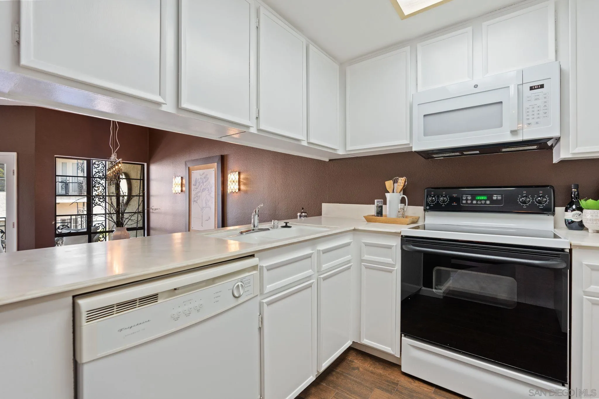 Photo #11: 250035007 Listing: Photo #11