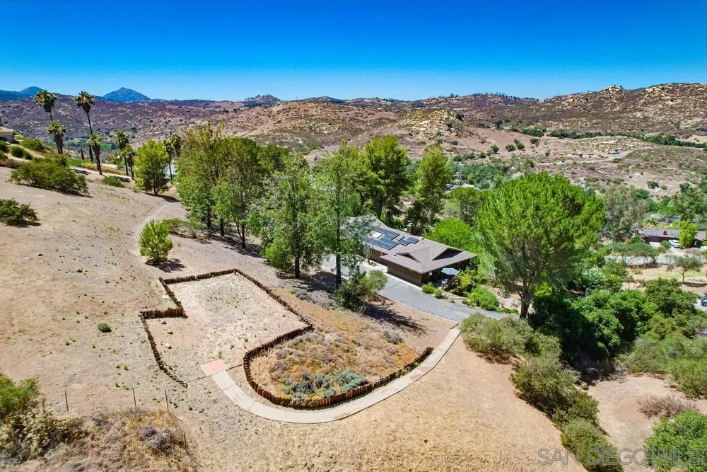 https://cdn.realtyfeed.com/cdn/127/250035021/3ceb269d01c511e2f2fc1f7ecddde0f6.webp