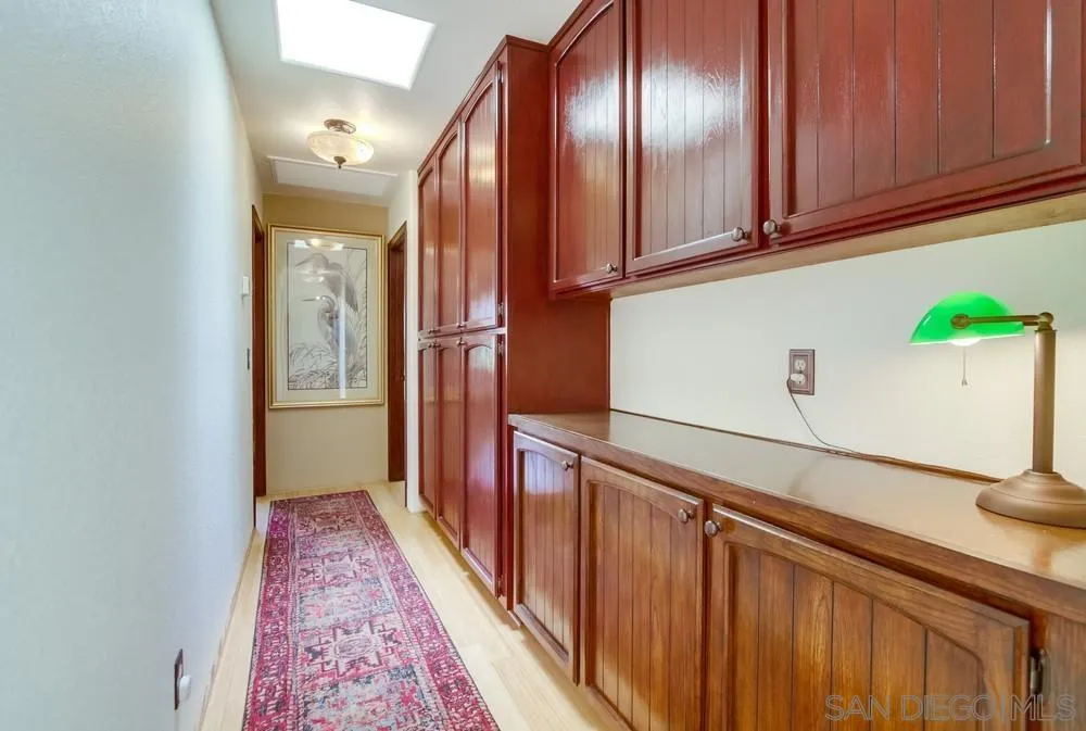 https://cdn.realtyfeed.com/cdn/127/250035021/7a0479bdffc7e1a87ff120b4e6080c04.webp