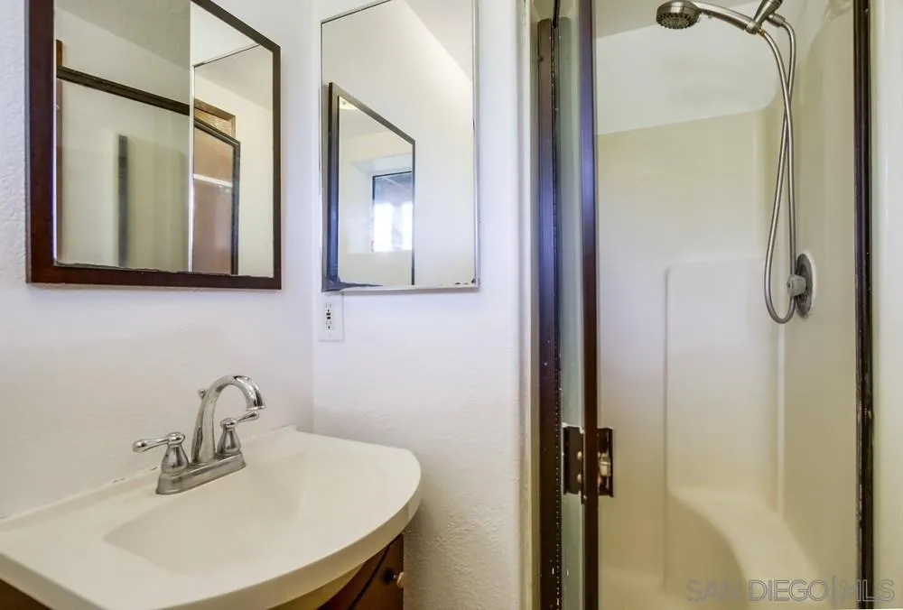 https://cdn.realtyfeed.com/cdn/127/250035021/a9f8e393ff6fc45a2a64ef540bc1f8f3.webp