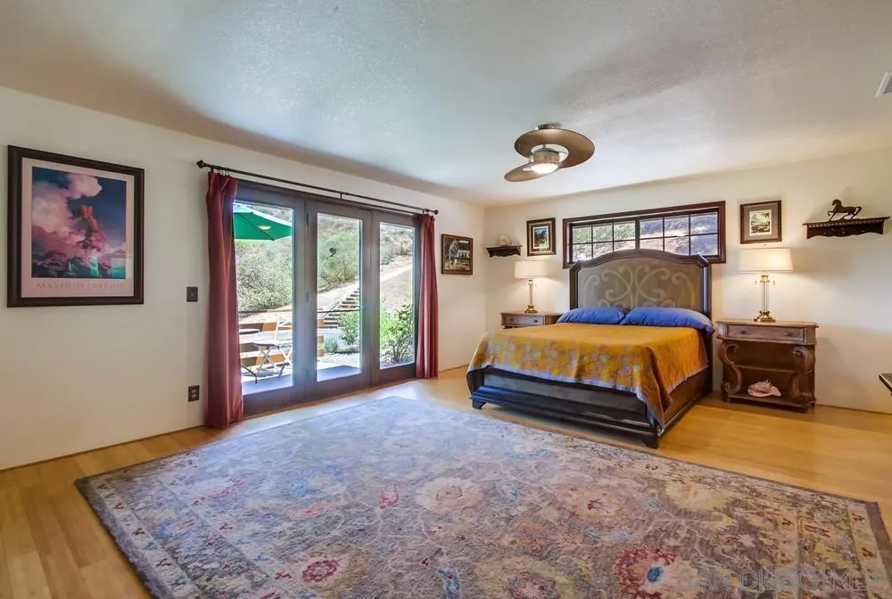 https://cdn.realtyfeed.com/cdn/127/250035021/f3b4cba77deef6328e3be2ceaae80824.webp