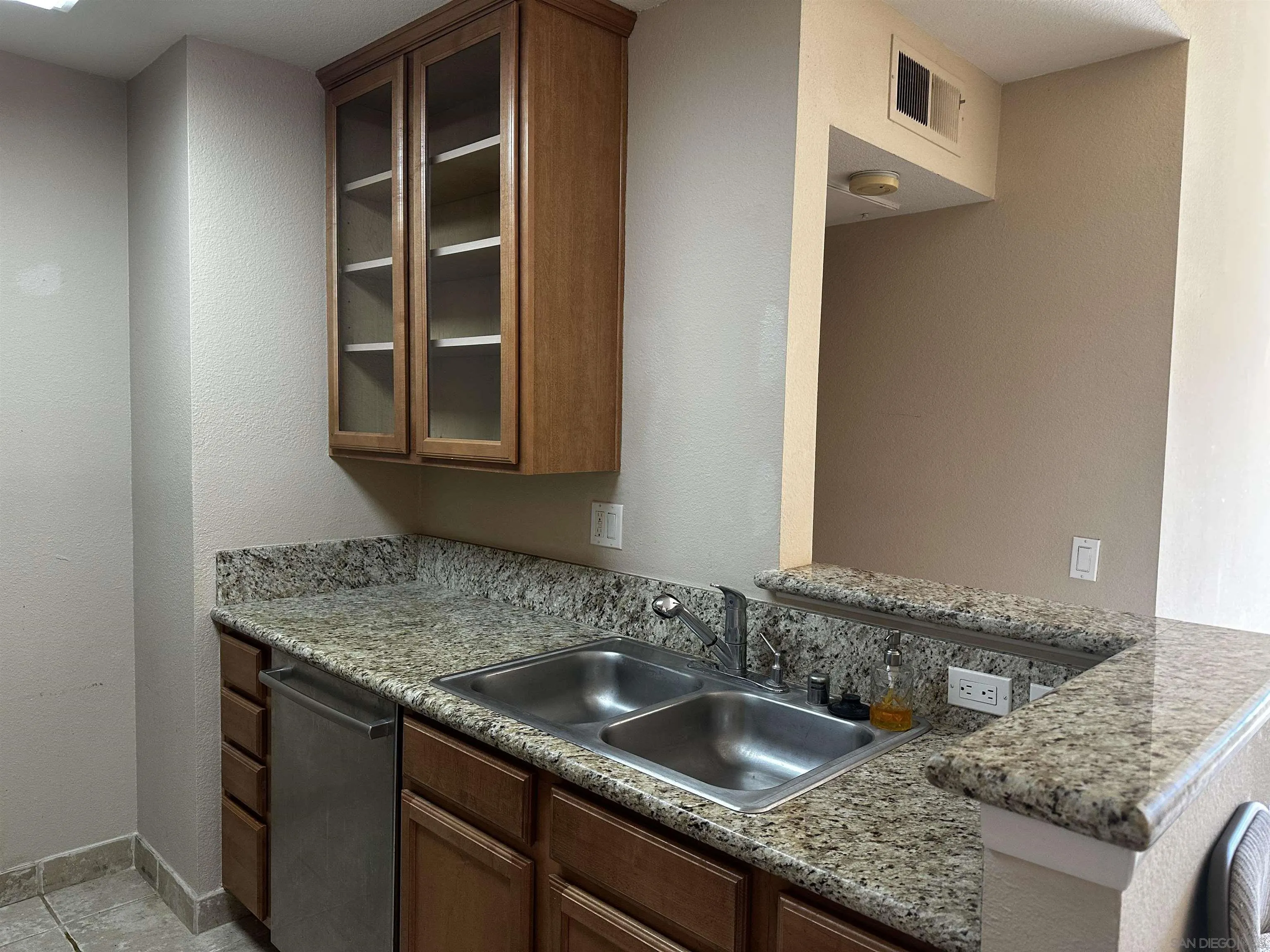 Photo #14: 250035025 Listing: Photo #14