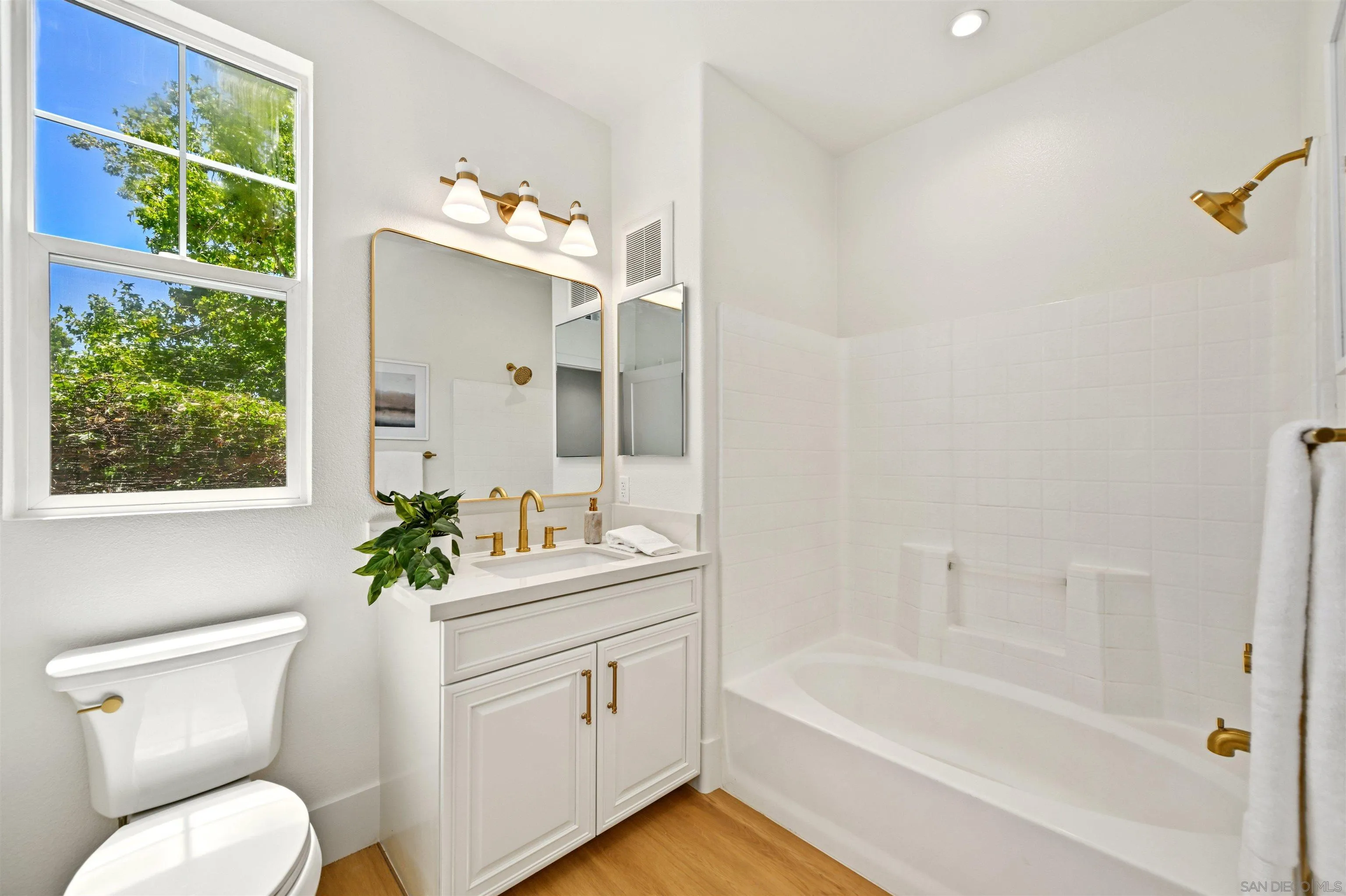 Photo #14: 250035027 Listing: Photo #14
