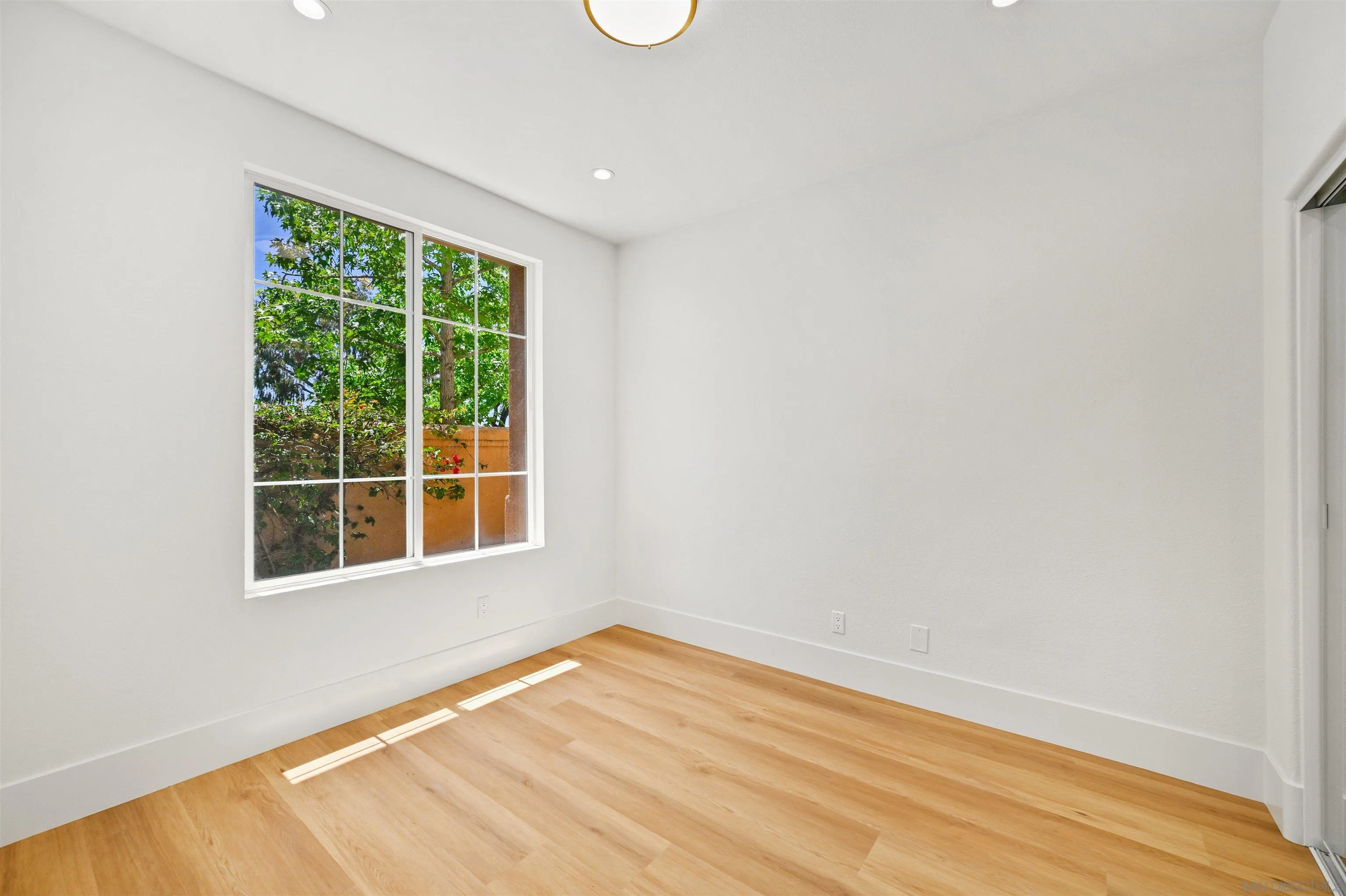 Photo #13: 250035027 Listing: Photo #13