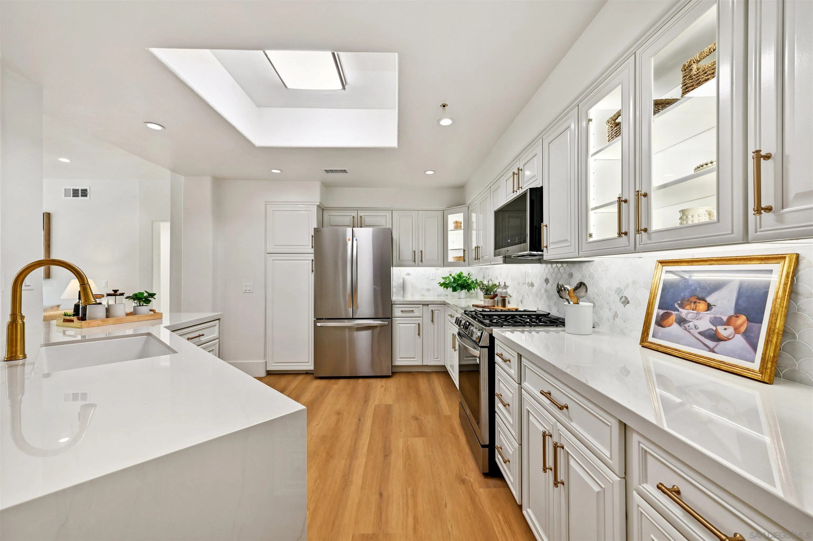 Photo #7: 250035027 Listing: Photo #7