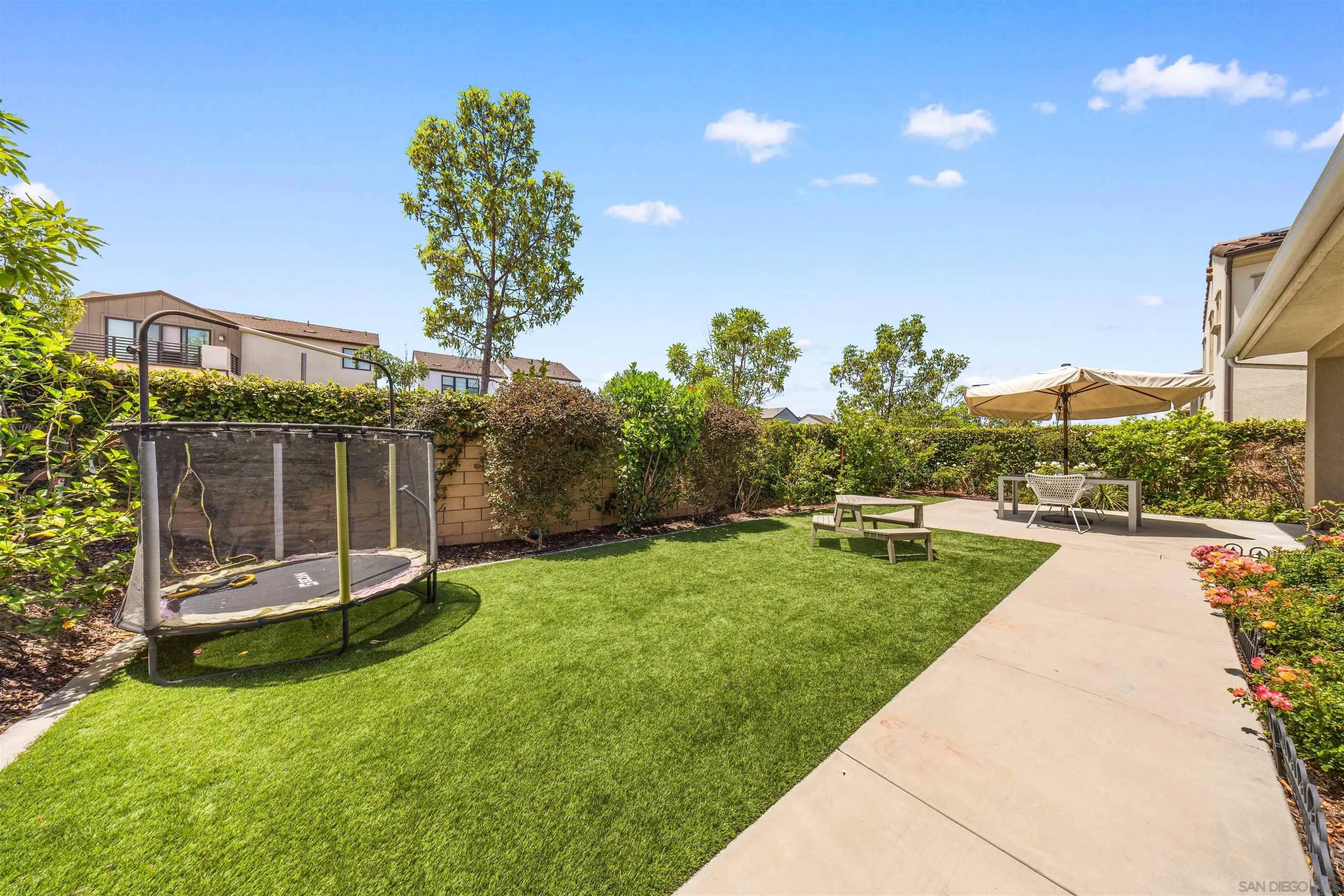 https://cdn.realtyfeed.com/cdn/127/250035041/6256543c2a2393c22d660a63a03f37da.webp