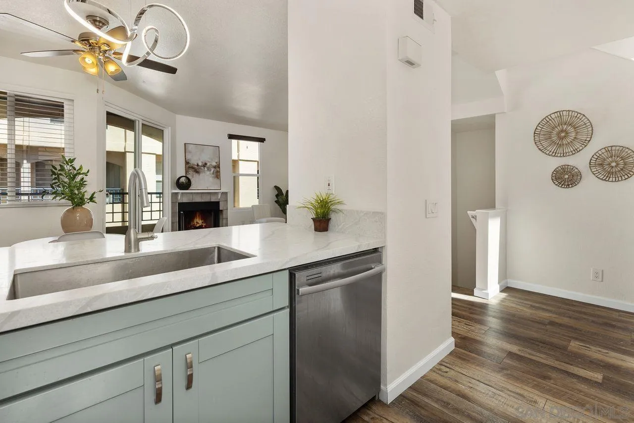 Photo #10: 250035043 Listing: Photo #10